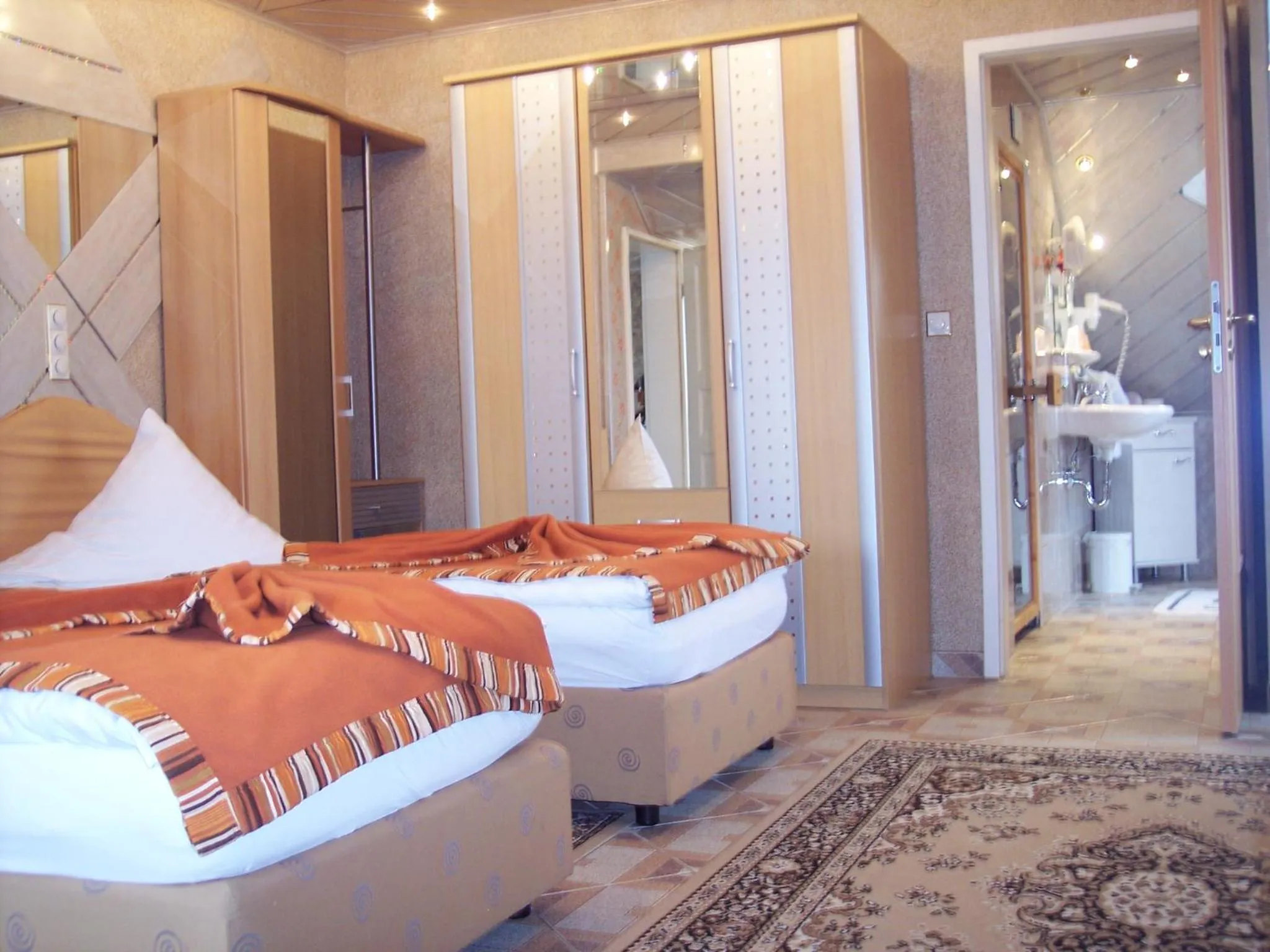 Photo of the whole room, Bed in Hotel Tenne