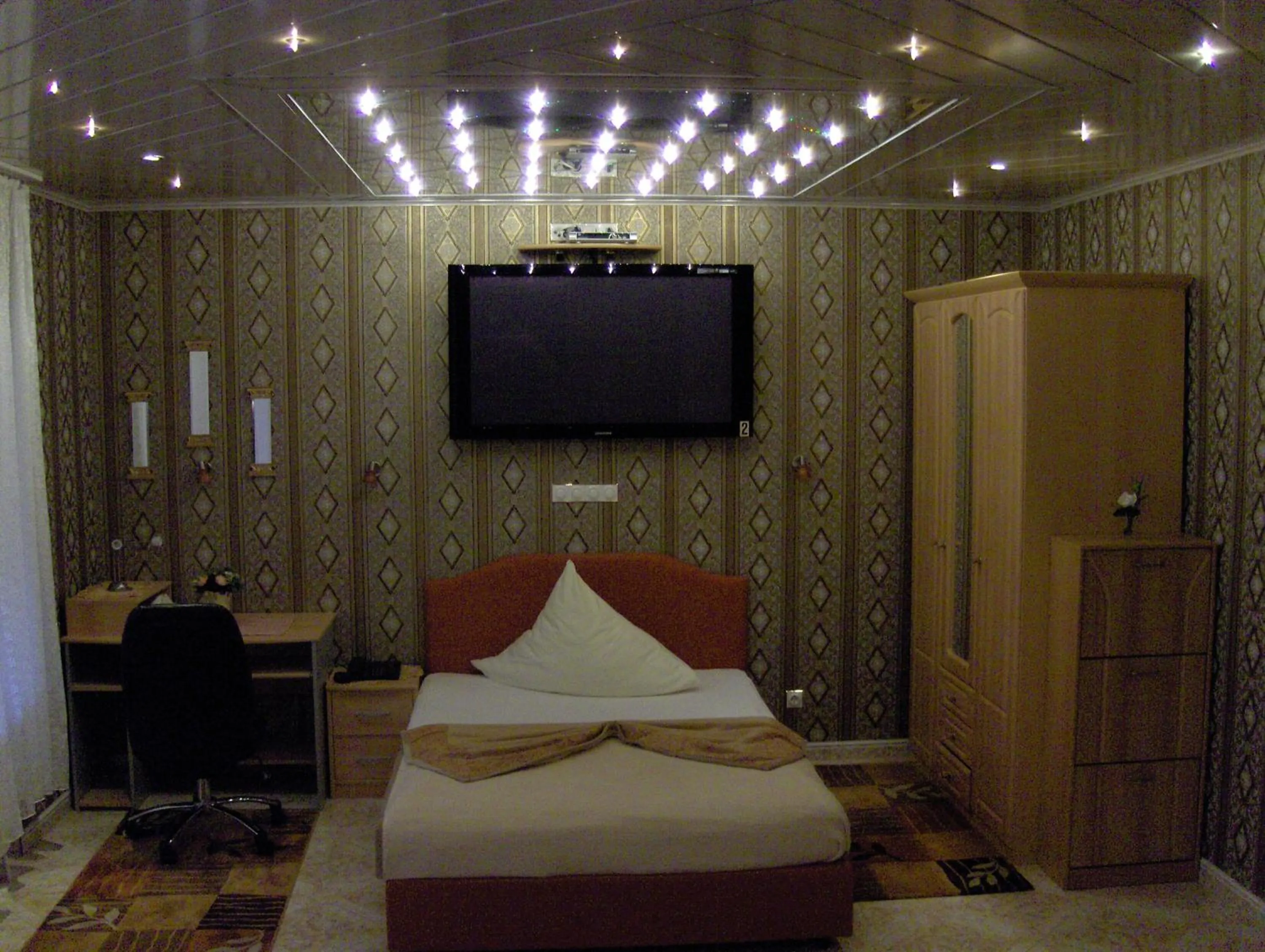 Photo of the whole room, Bed in Hotel Tenne
