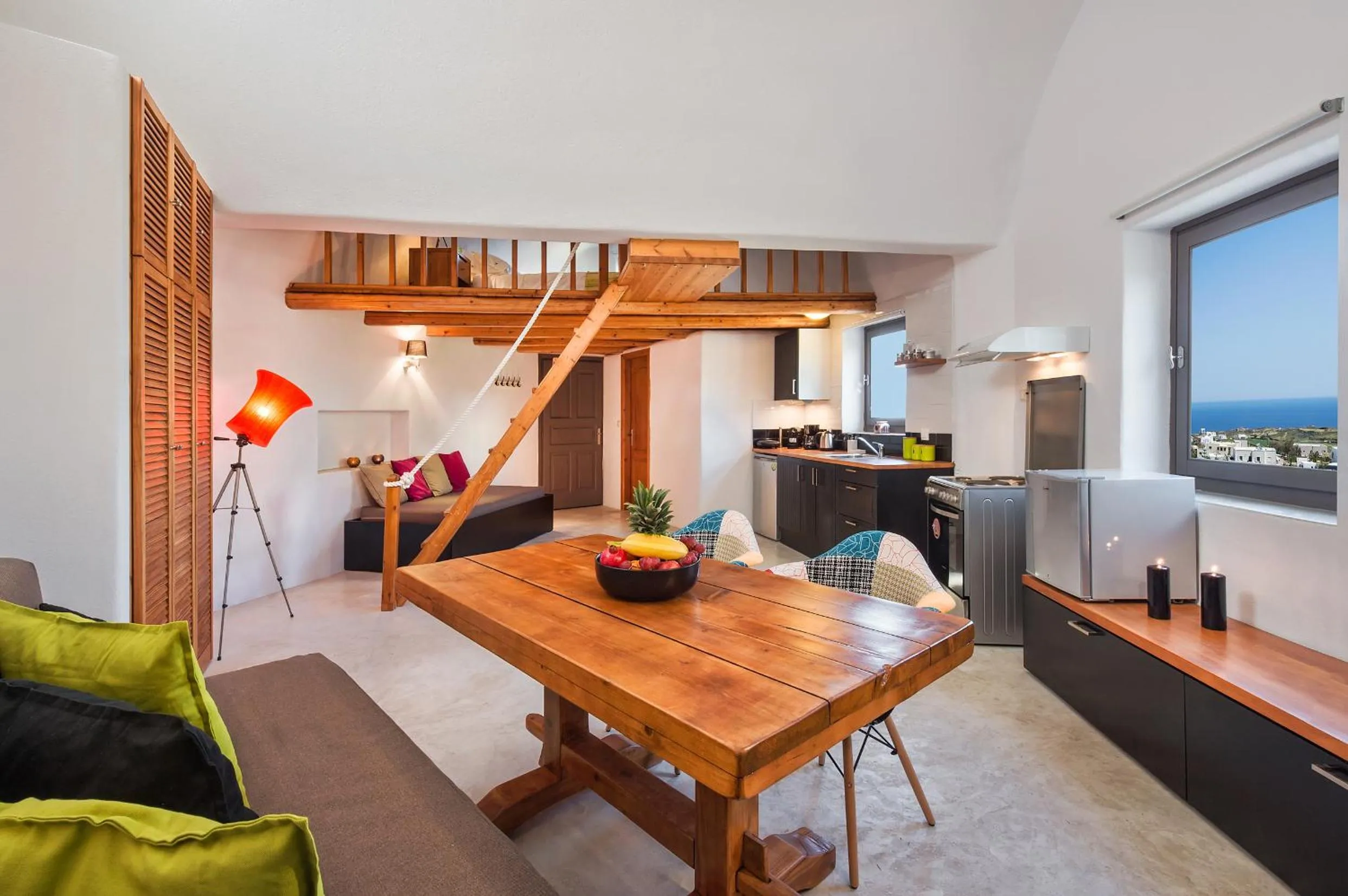 Living room in Old Vourvoulos Houses