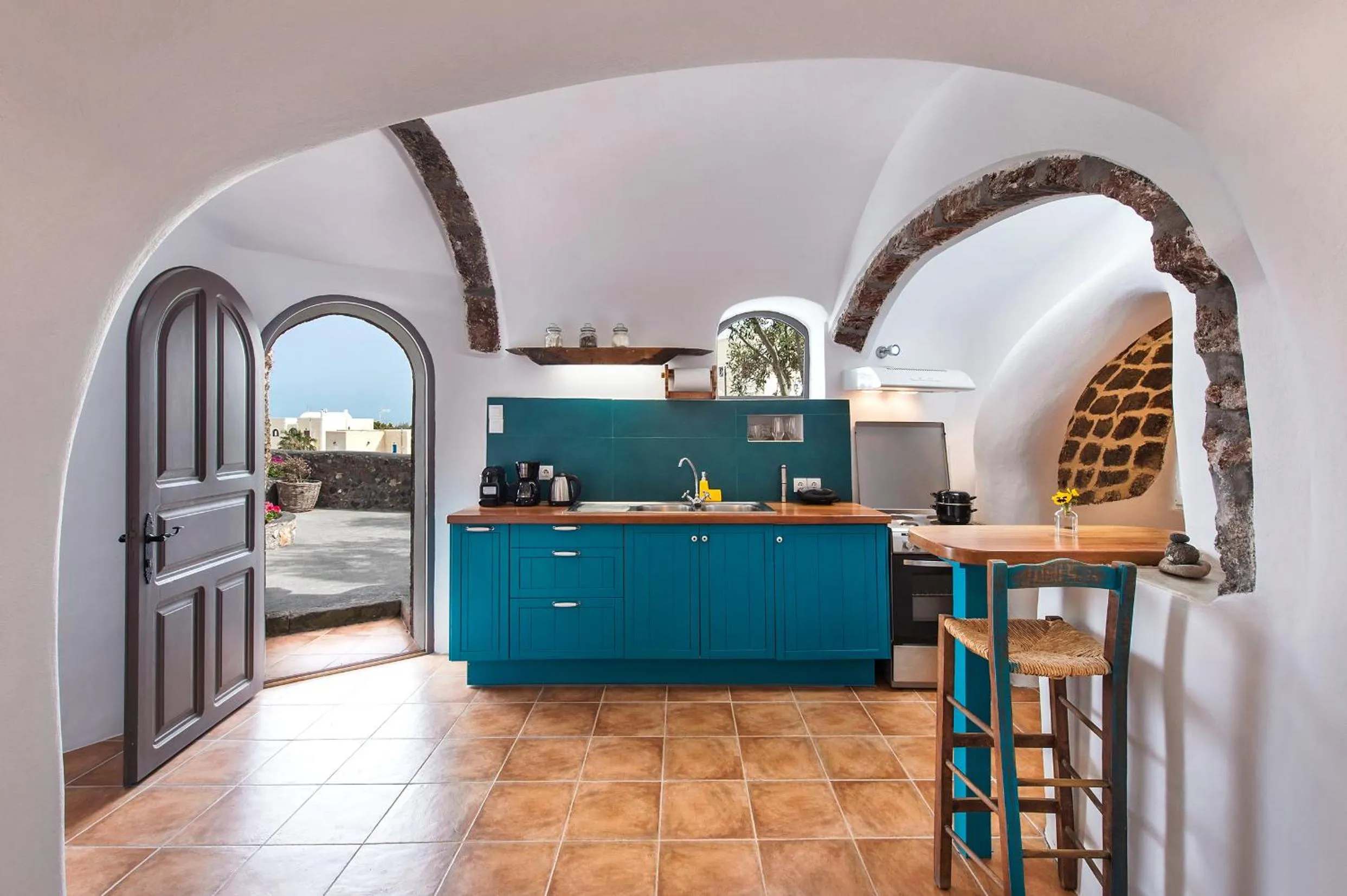 Kitchen or kitchenette in Old Vourvoulos Houses