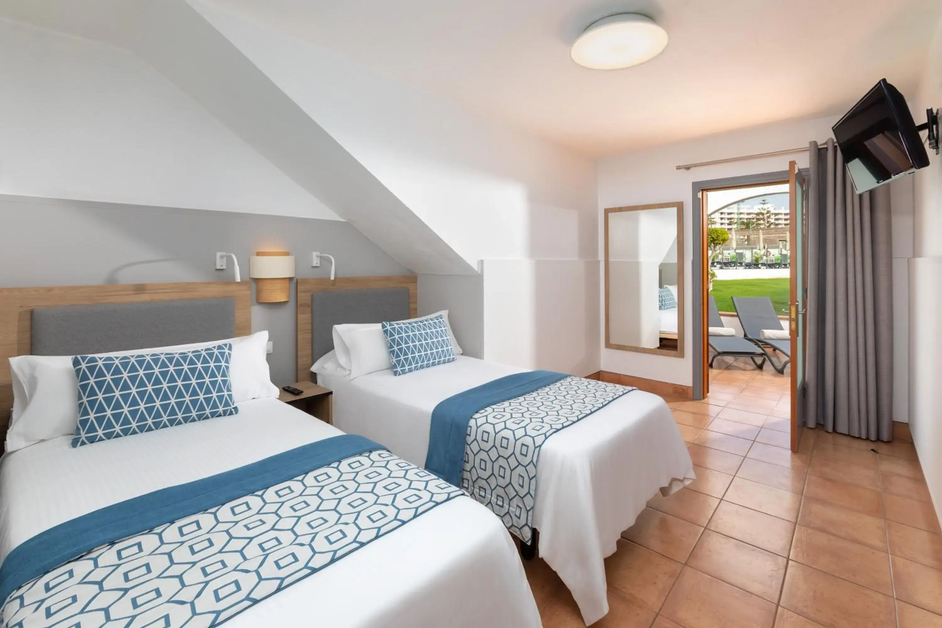 Bed in Sol Barbacan Bed in Sol Barbacan