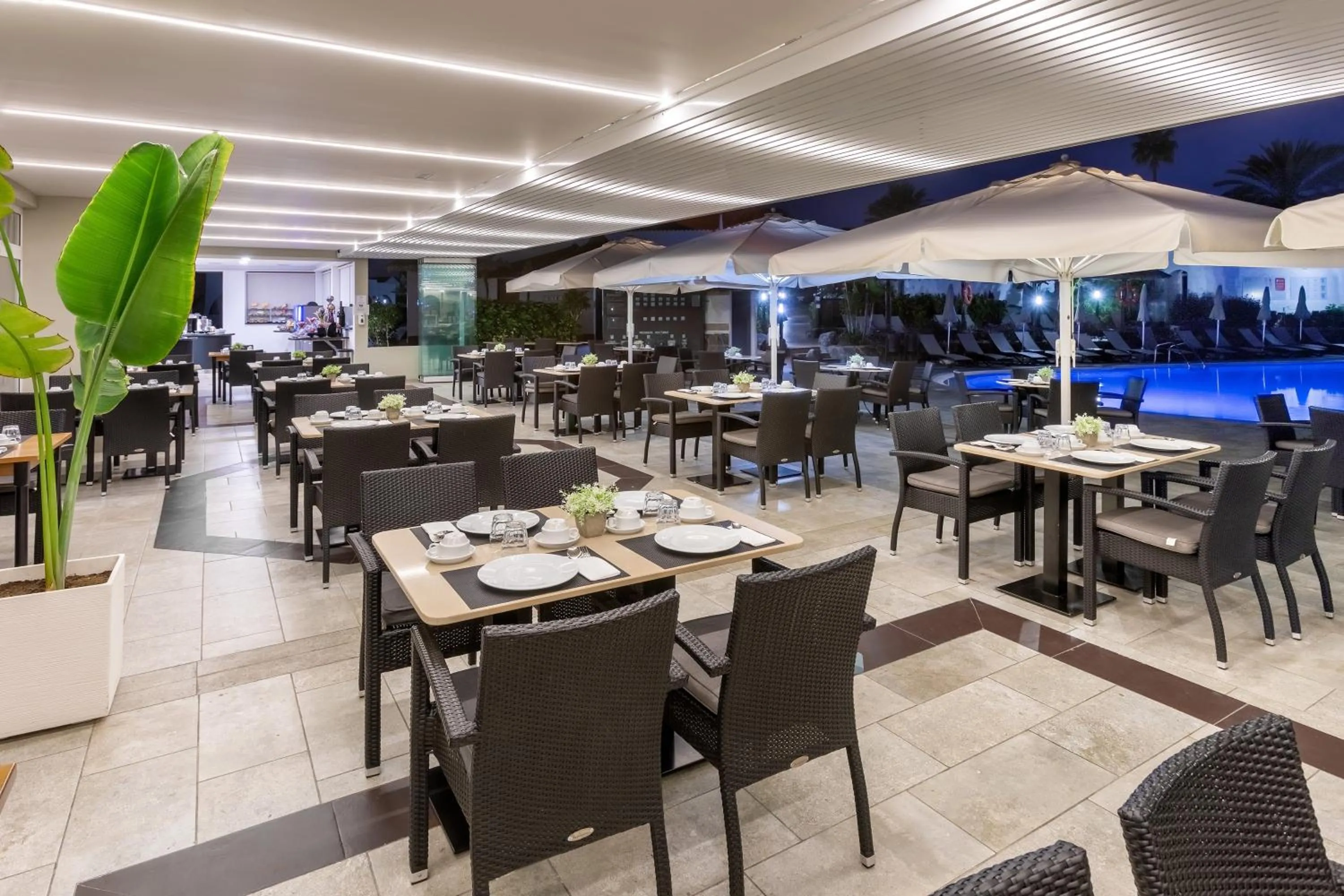 Restaurant/places to eat in Sol Barbacan