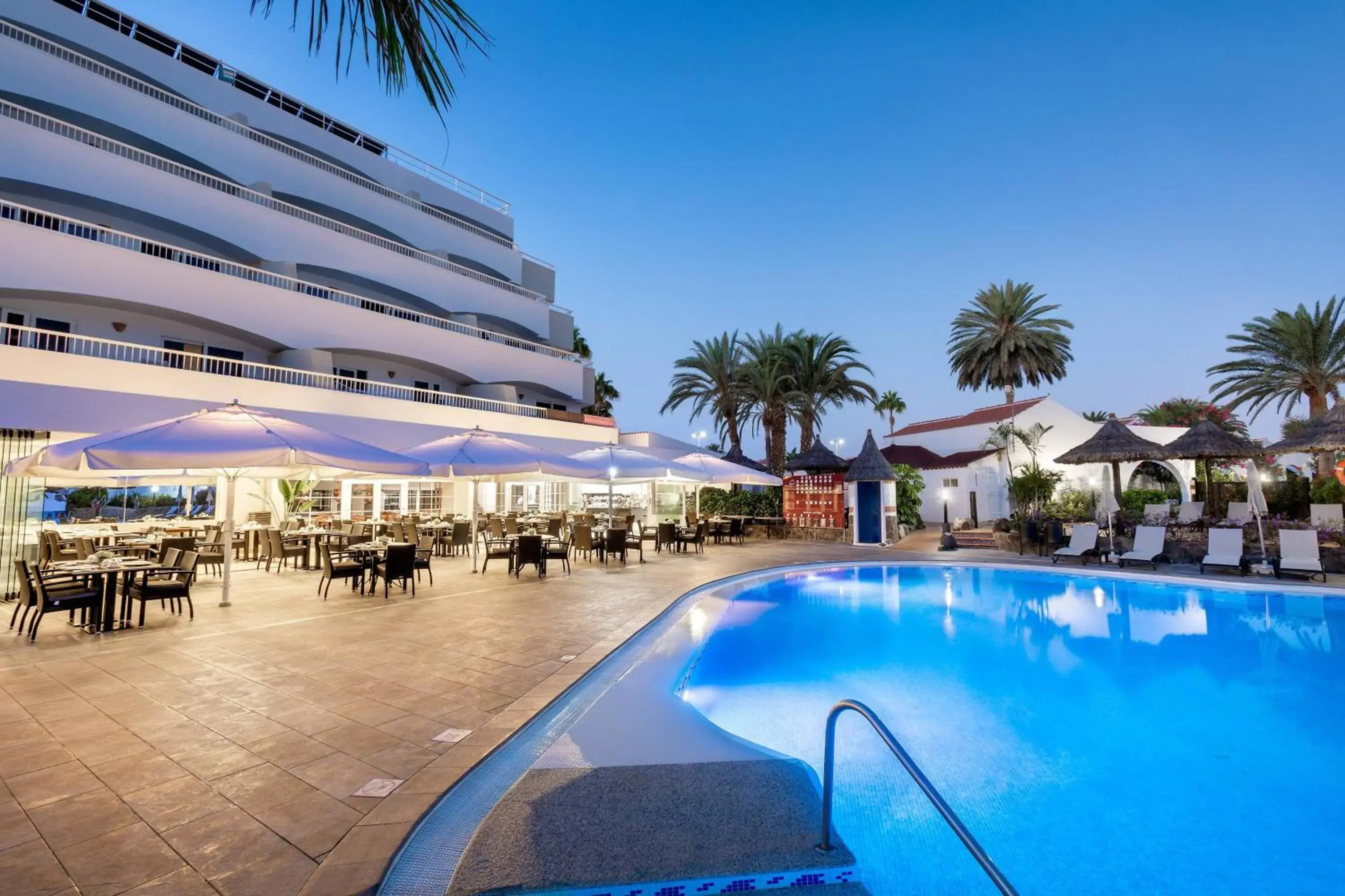 Property building in SOL Barbacan Property building in SOL Barbacan