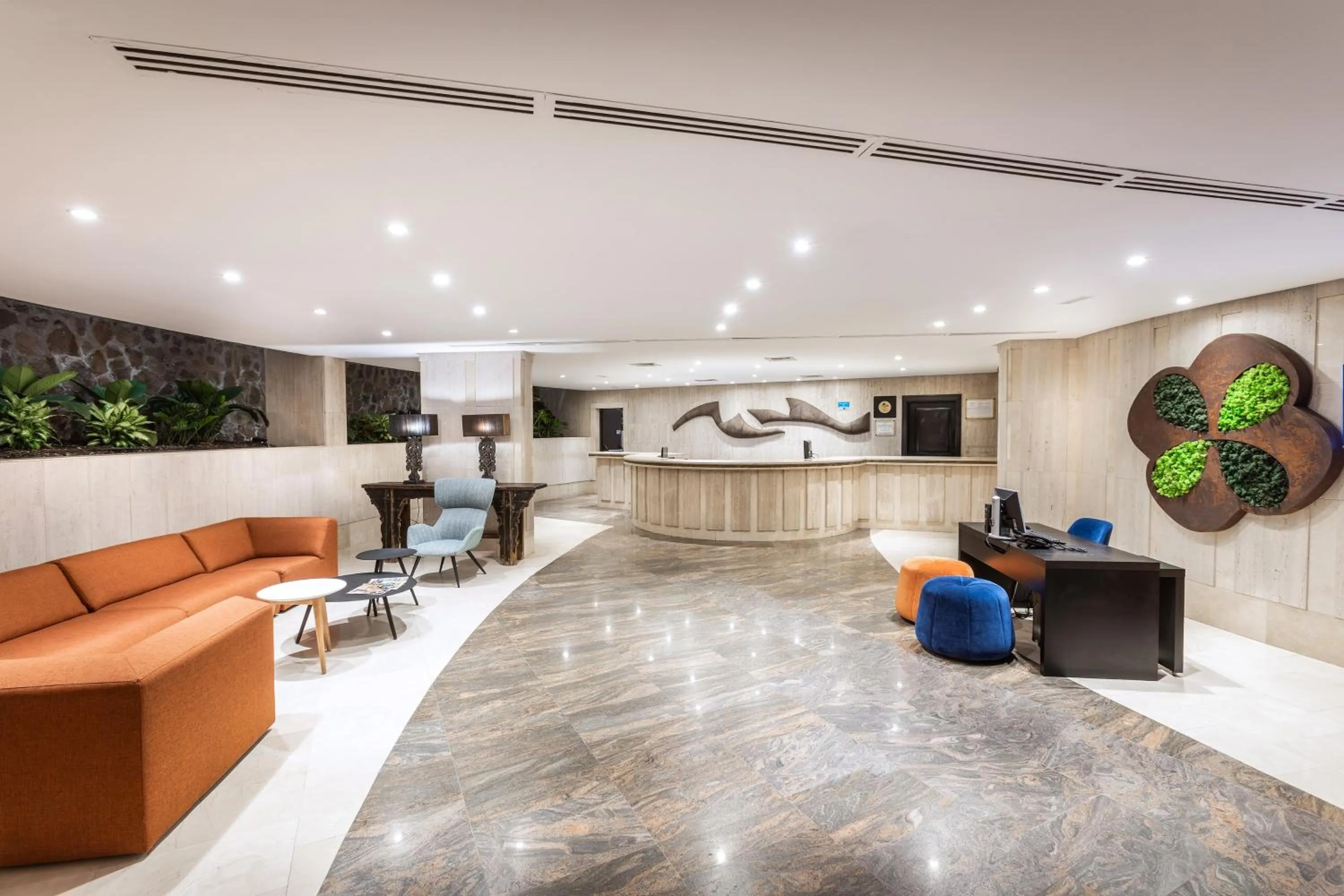 Lobby or reception in Sol Barbacan