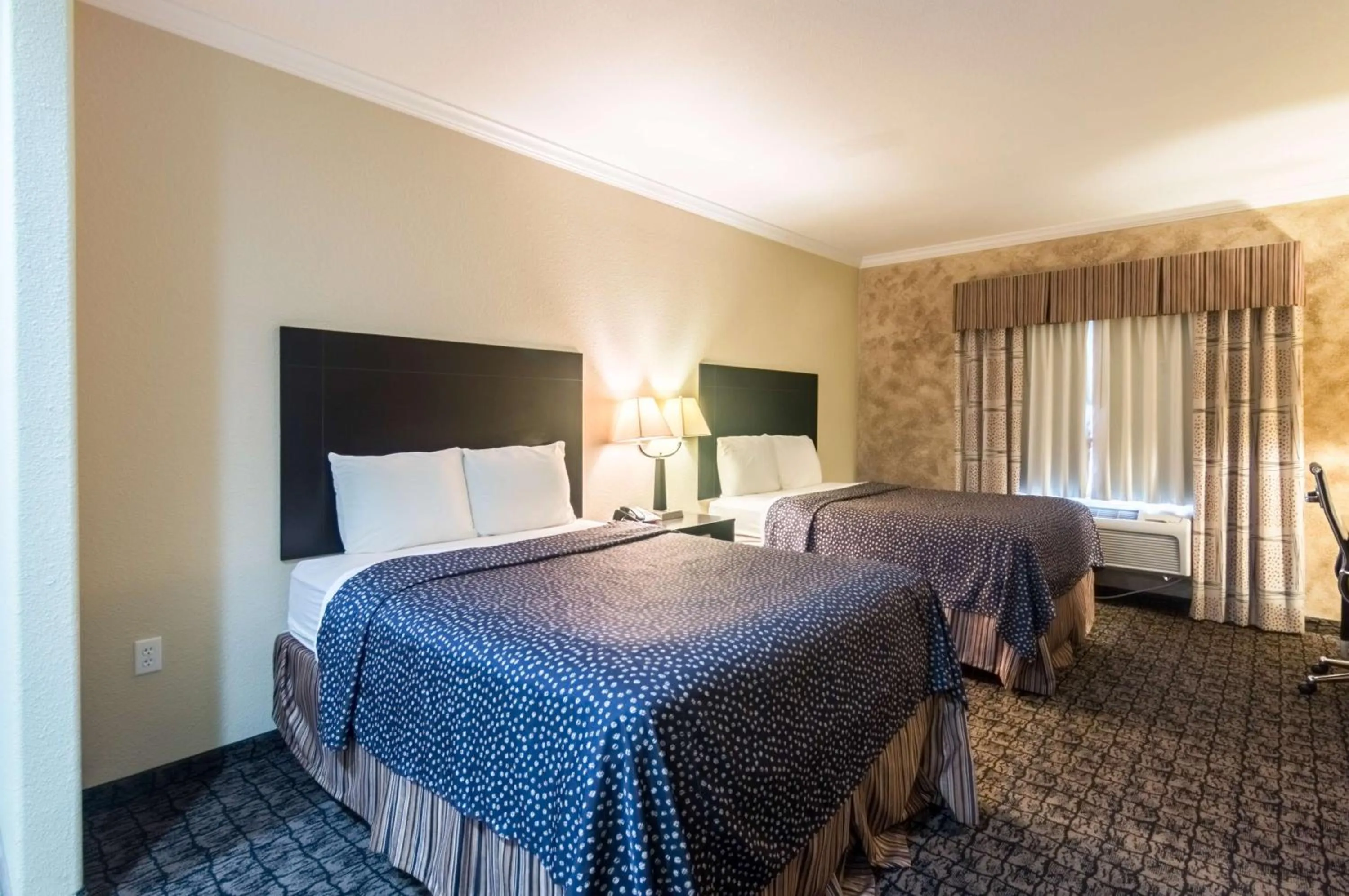 Photo of the whole room in Motel 6-Colorado City, TX