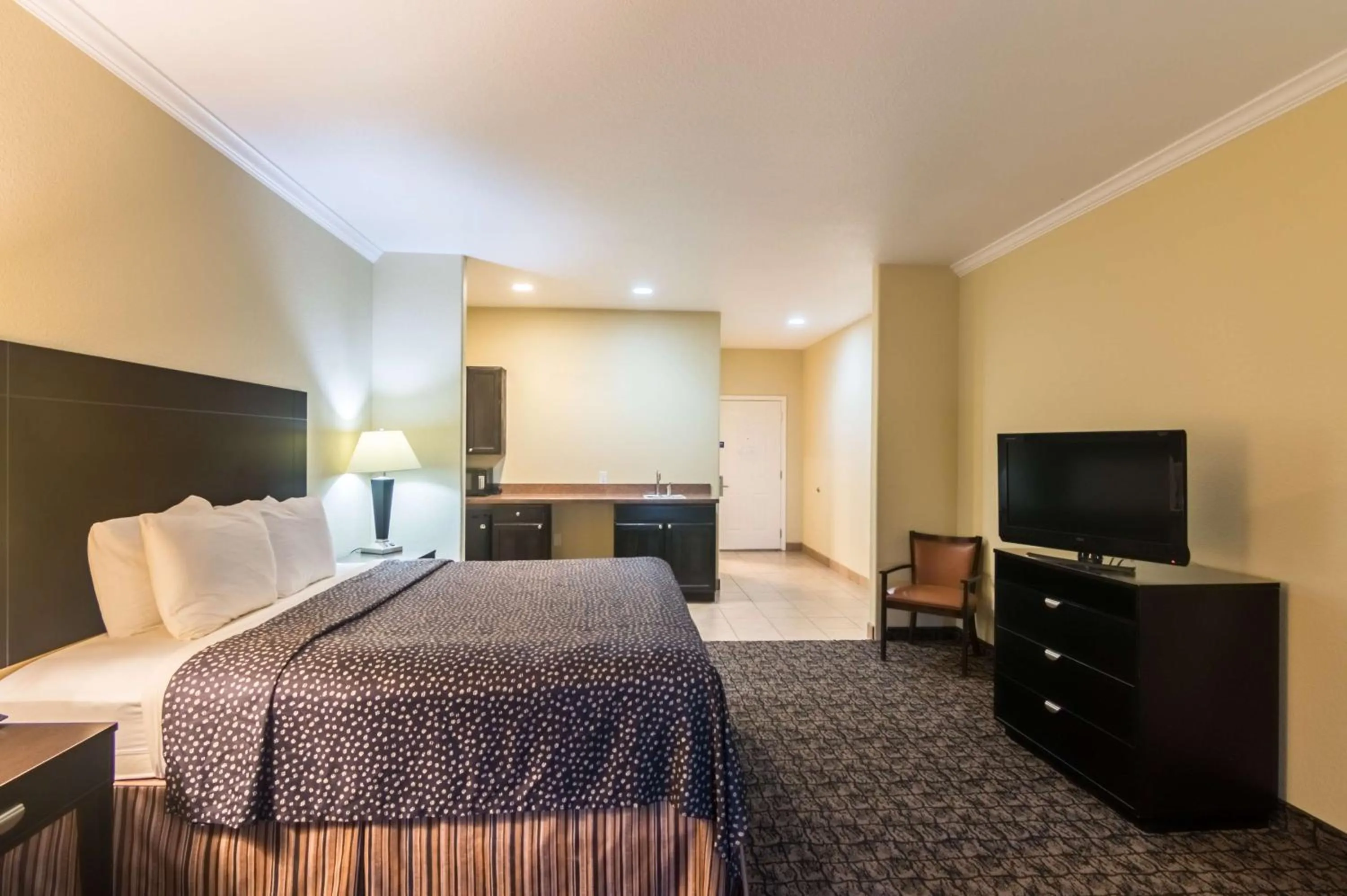 TV and multimedia in Motel 6-Colorado City, TX