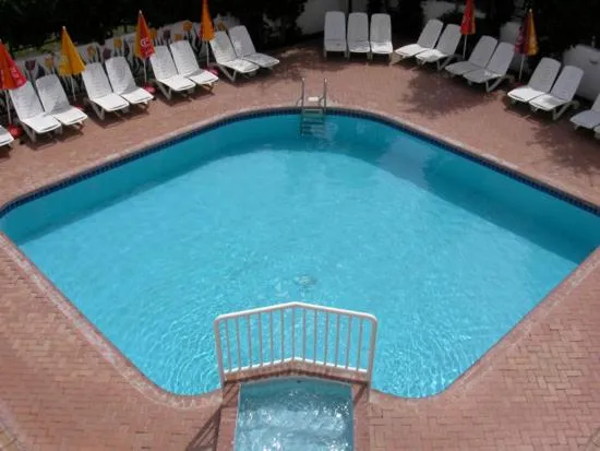 Swimming pool in Avlu 4