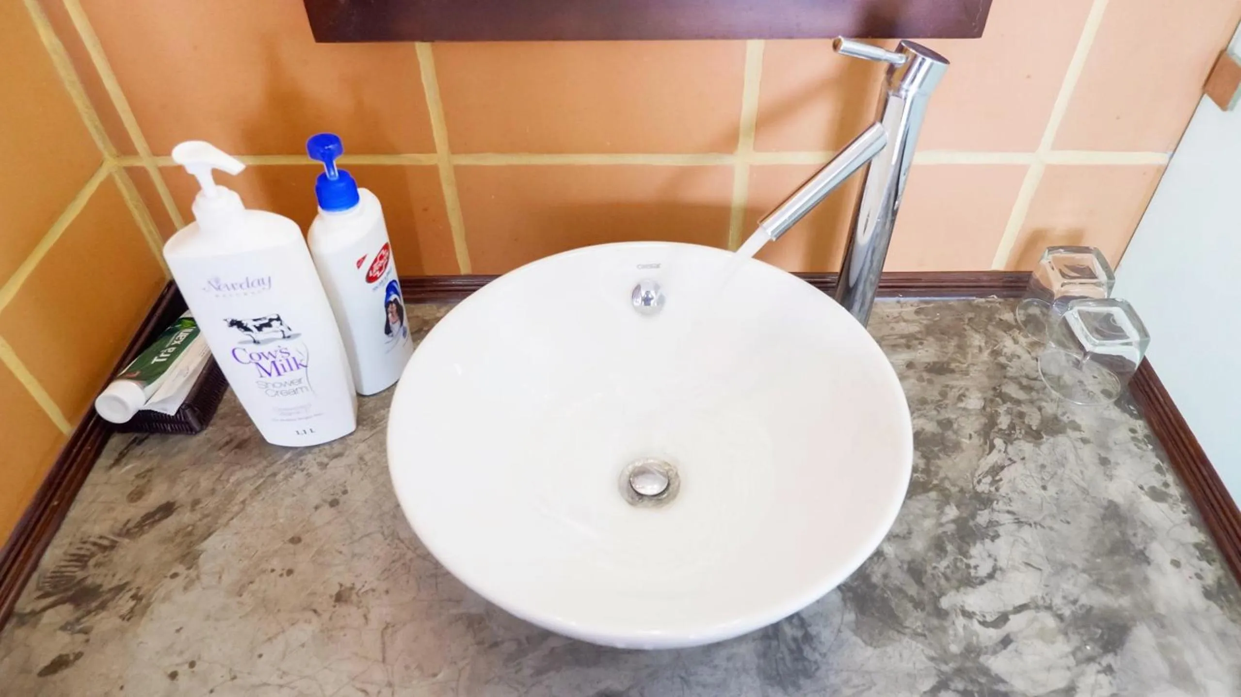 Bathroom in Ananas Family Hotel