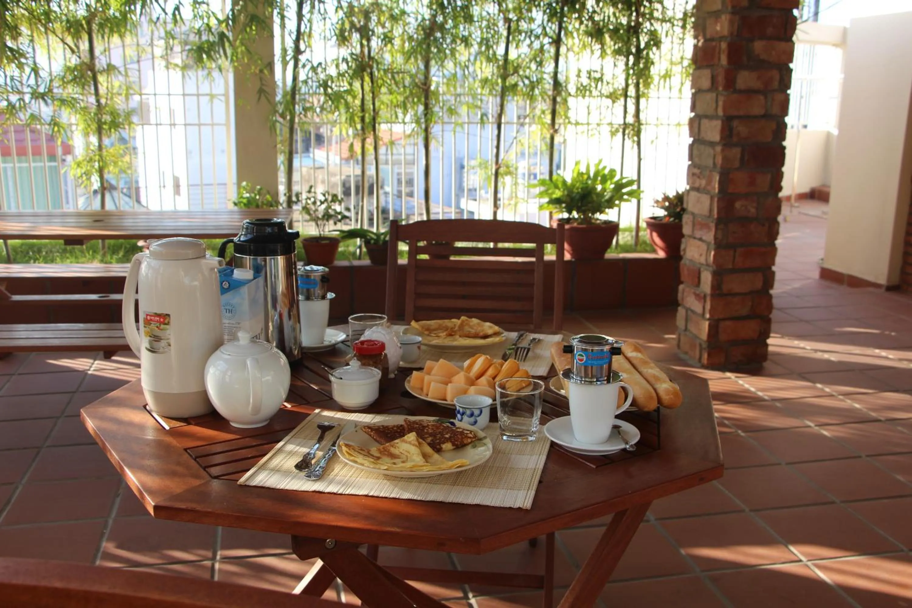 Food in Ananas Family Hotel