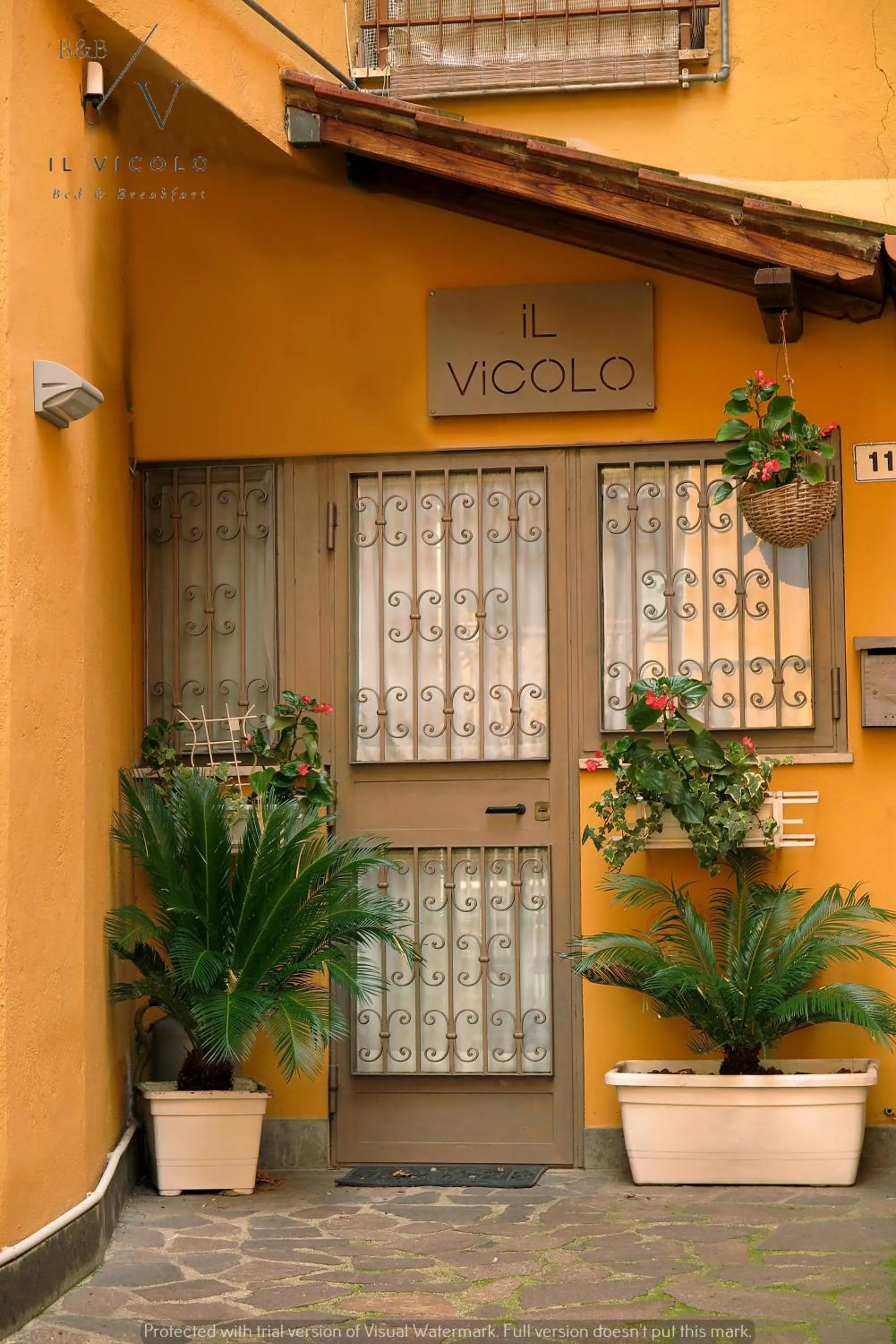Property building in Il Vicolo
