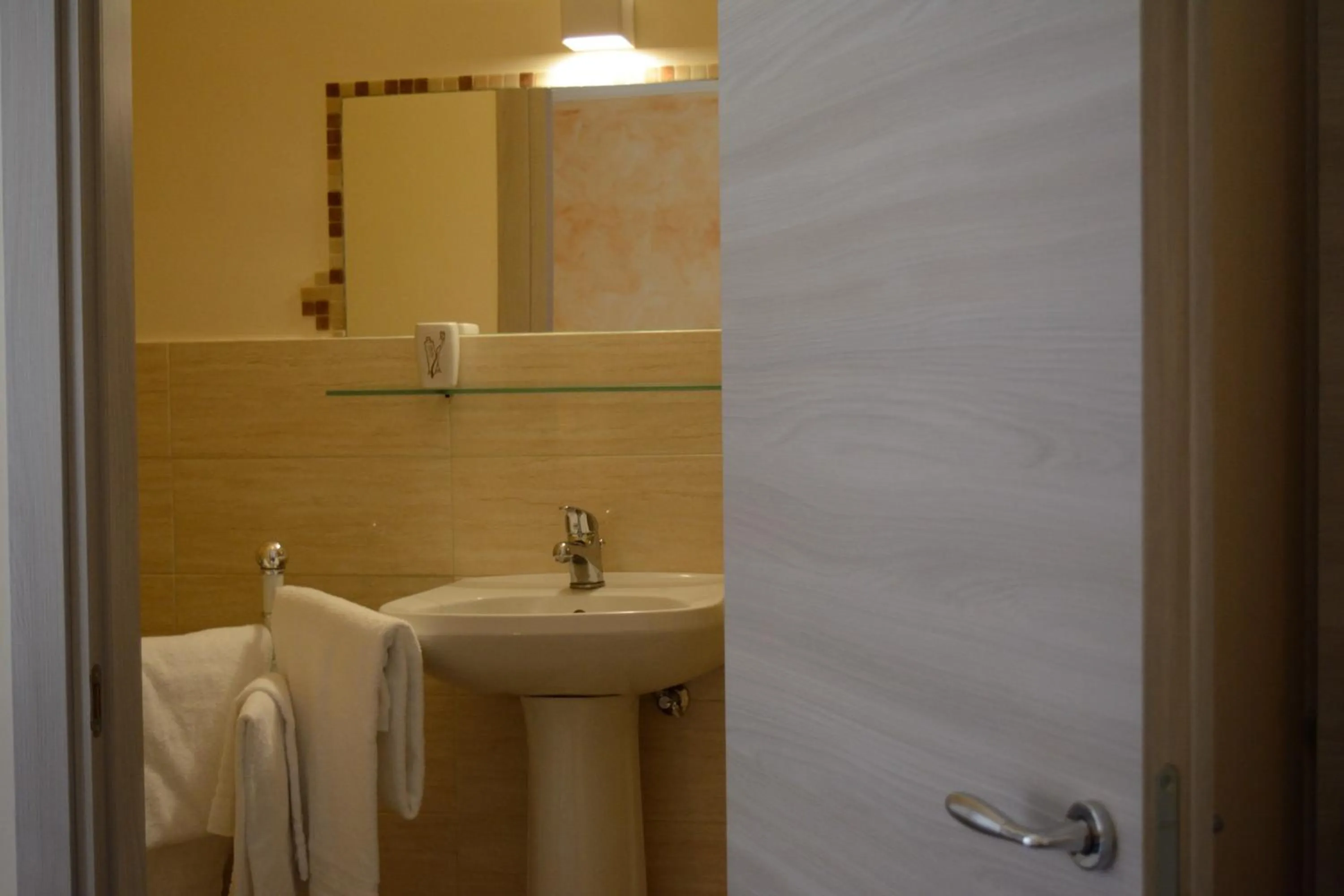 Bathroom in Catania Etnea Bed and breakfast