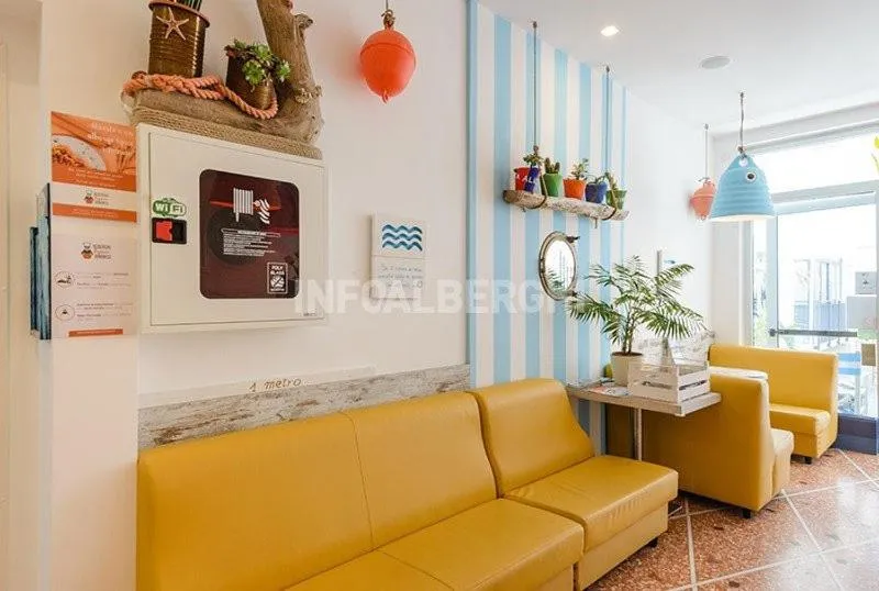 Communal lounge/ TV room in Hotel Haarlem