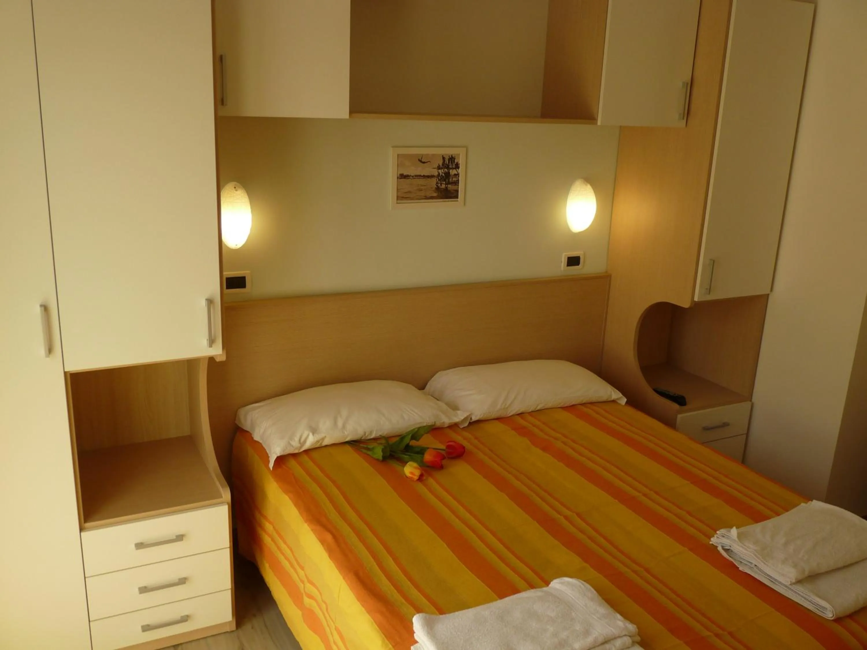 Bed in Hotel Haarlem