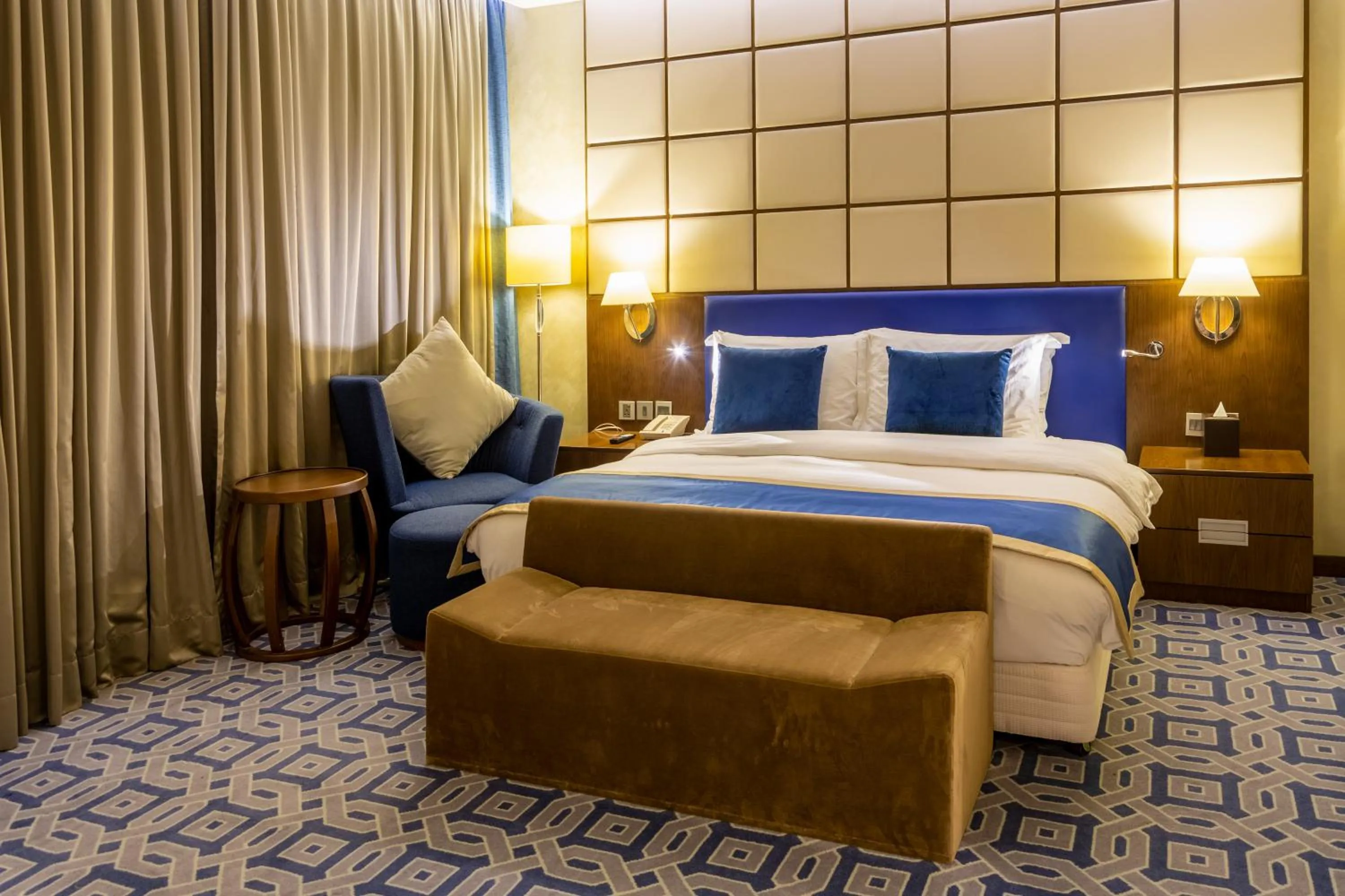 Natural landscape, Bed in Radisson Blu Hotel & Resort, Sohar