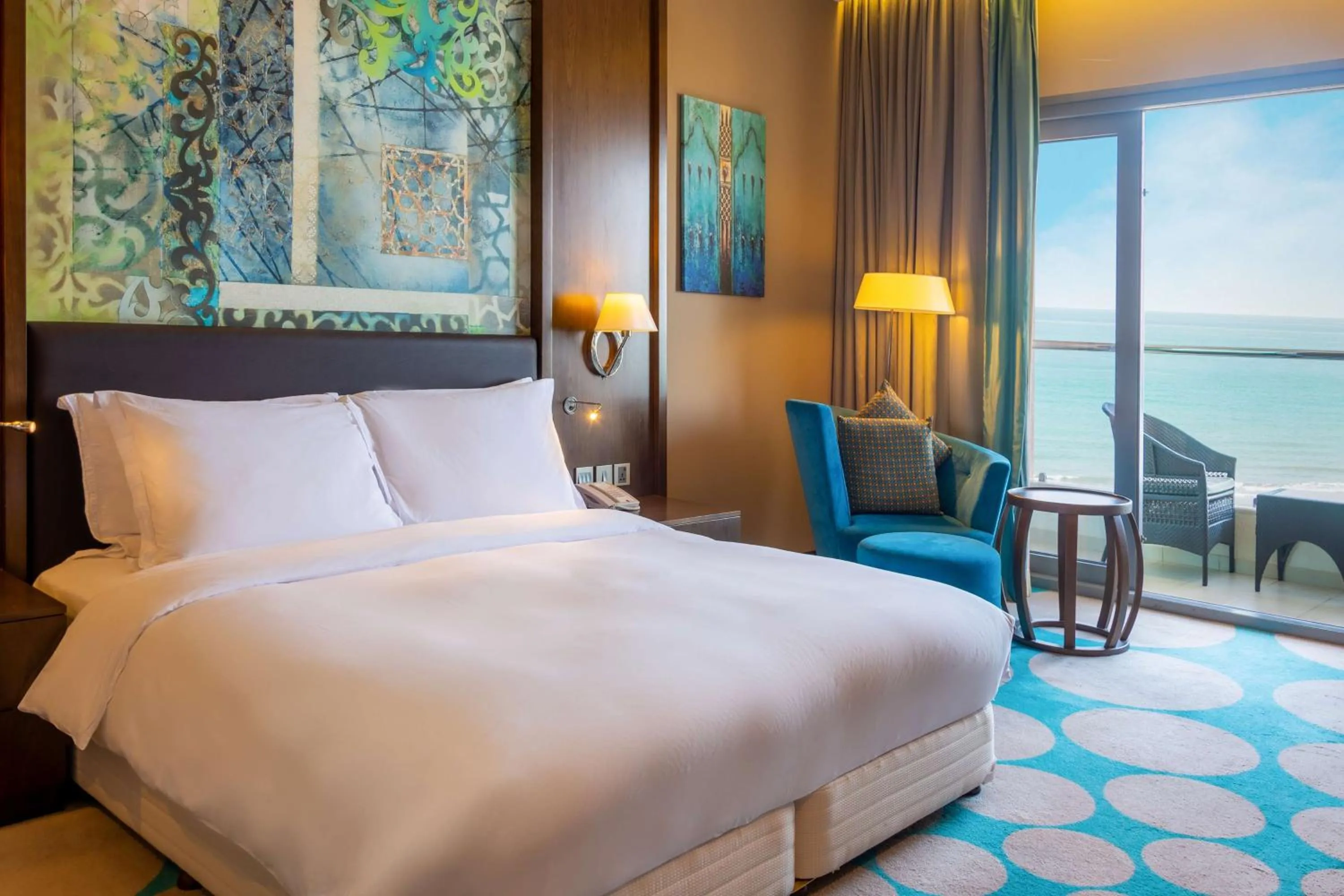 Photo of the whole room, Bed in Radisson Blu Hotel & Resort, Sohar