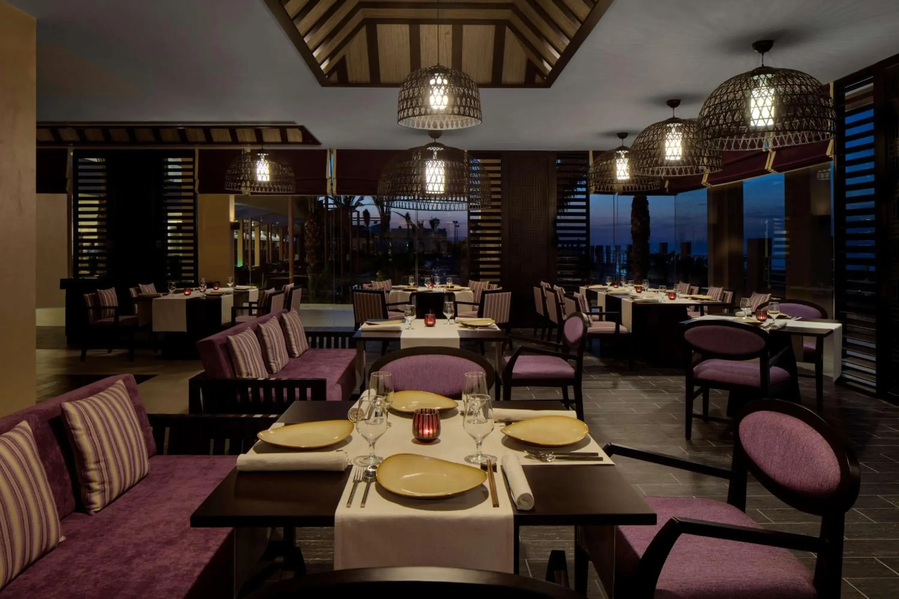 Restaurant/places to eat in Radisson Blu Hotel & Resort, Sohar Restaurant/places to eat in Radisson Blu Hotel & Resort, Sohar
