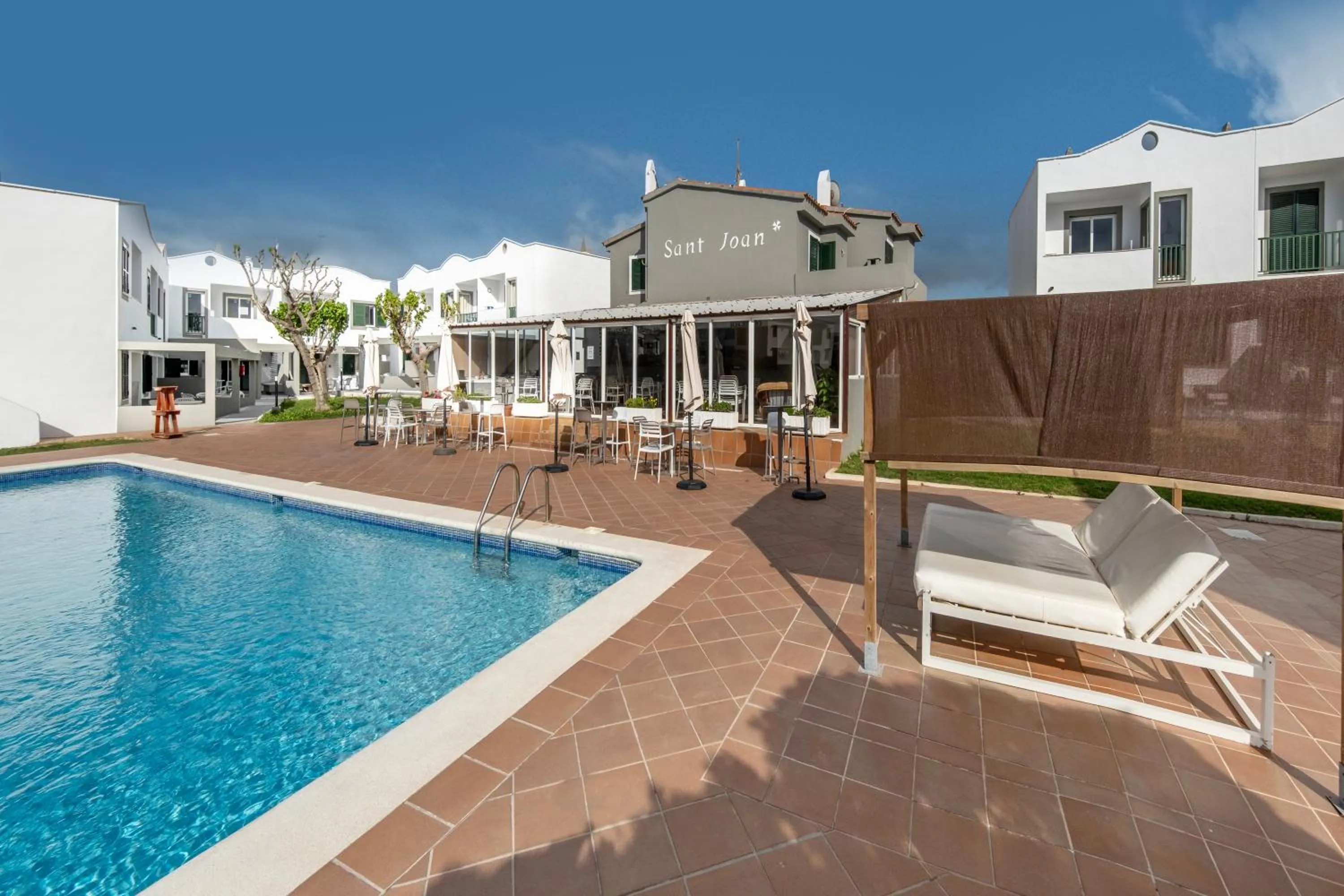 Swimming pool in Sant Joan Apartaments - Adults Only