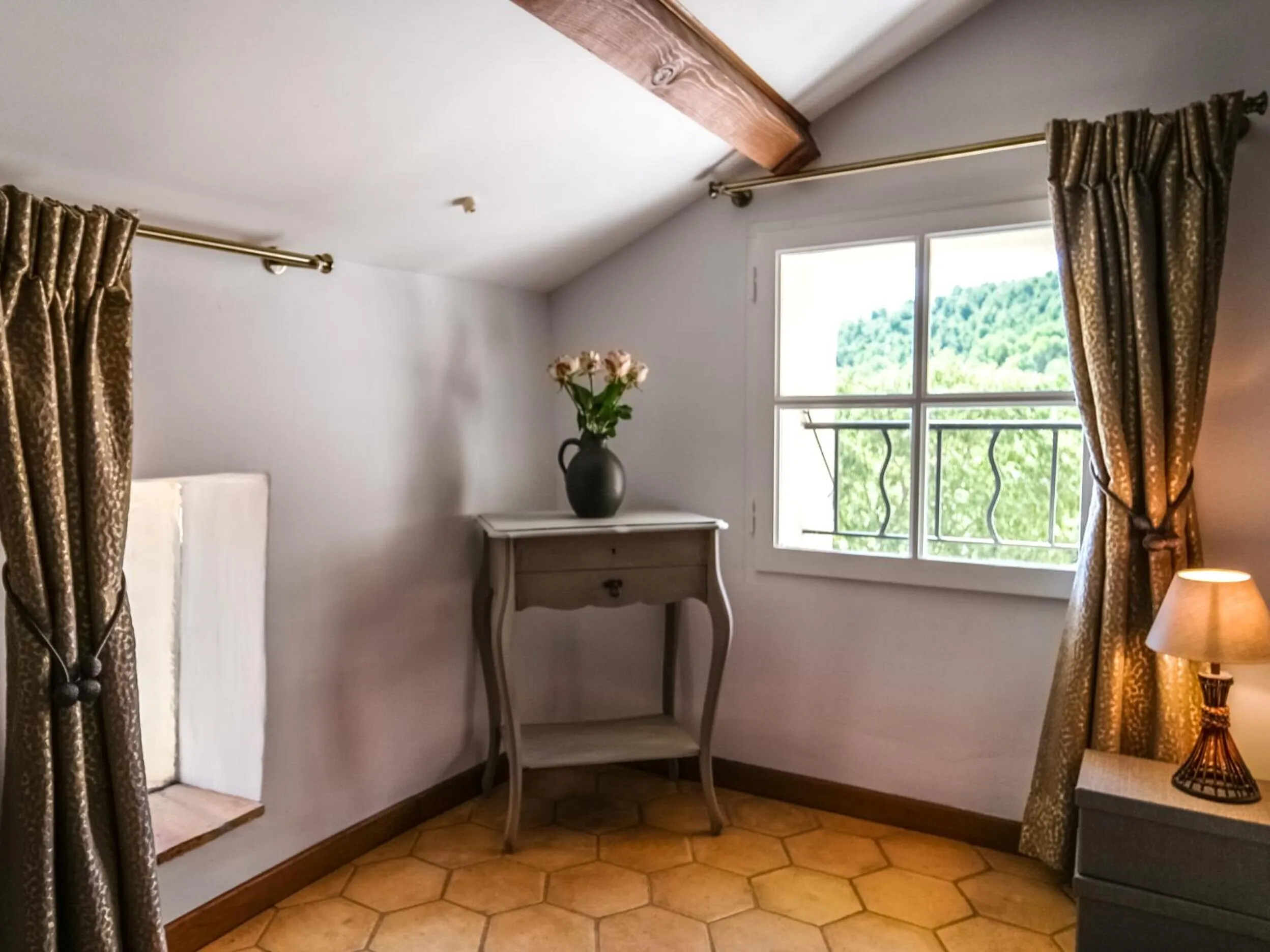 Decorative detail in La Ferme Des Belugues