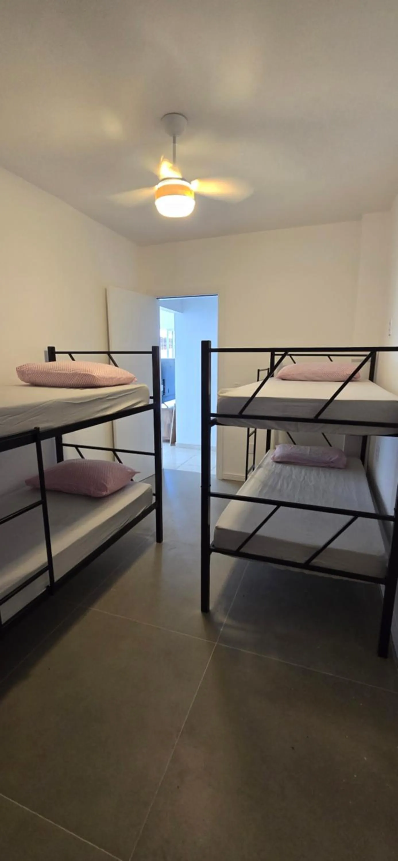 Eco Isla GuestHouse