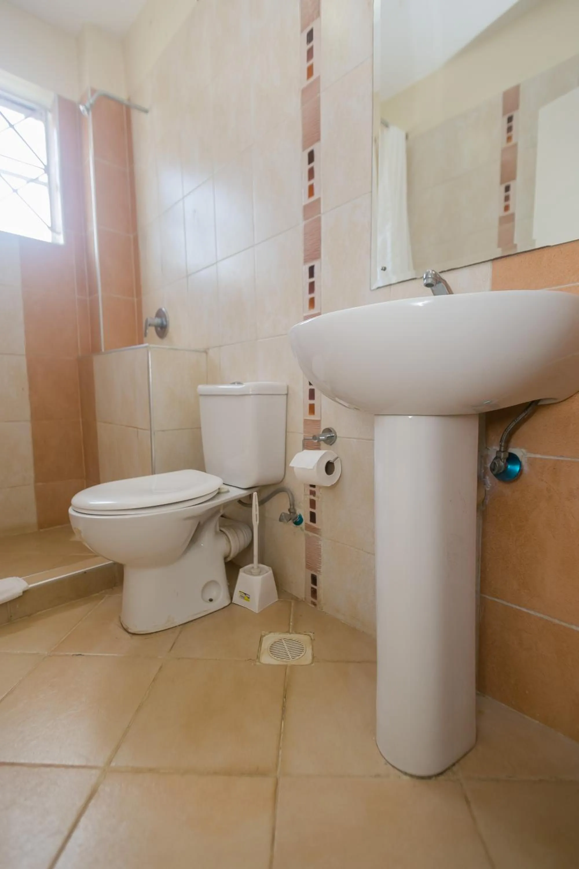 Shower in Corat Africa Hotel