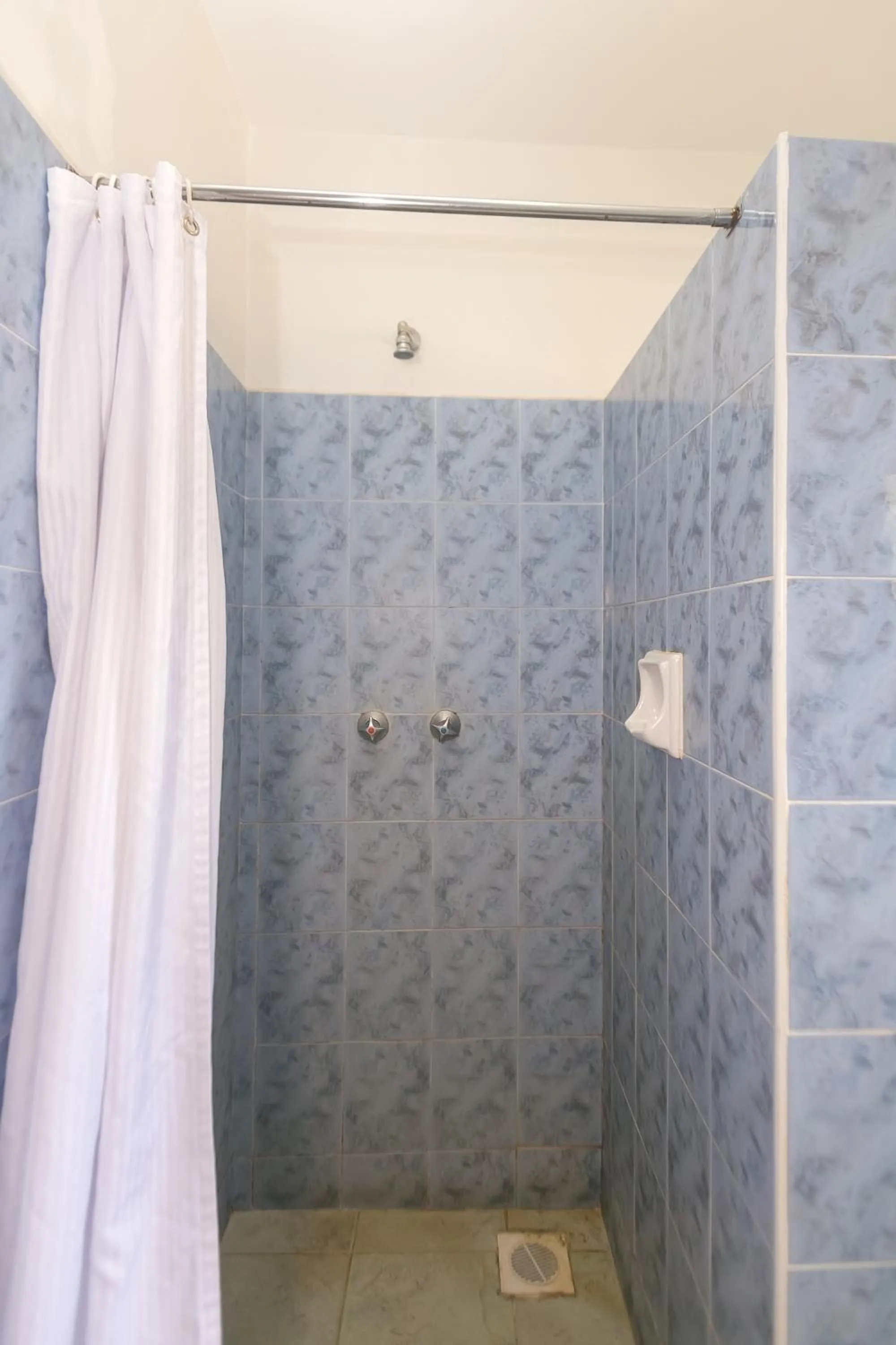 Shower in Corat Africa Hotel