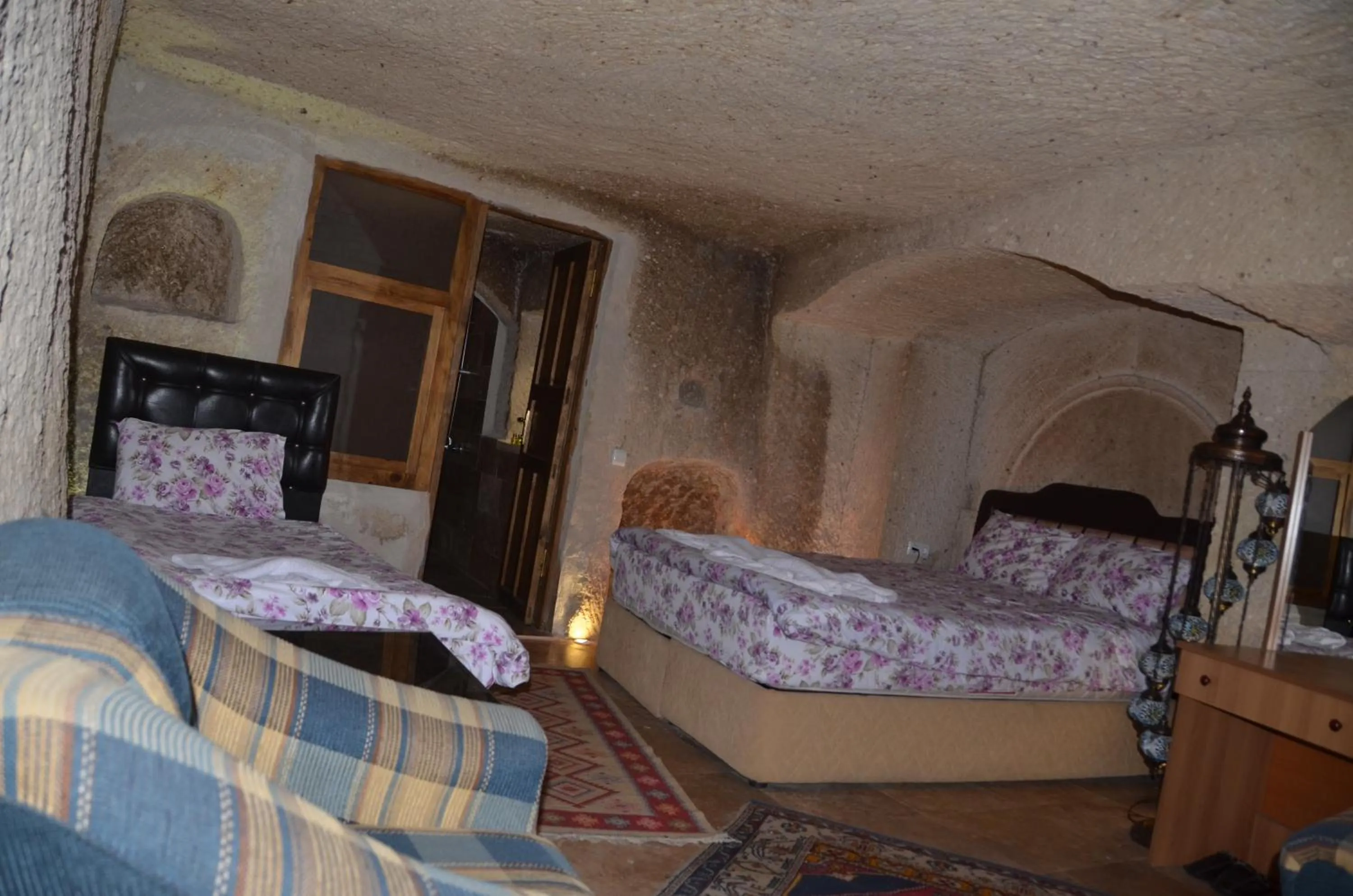 Bedroom, Bed in Coco Cave