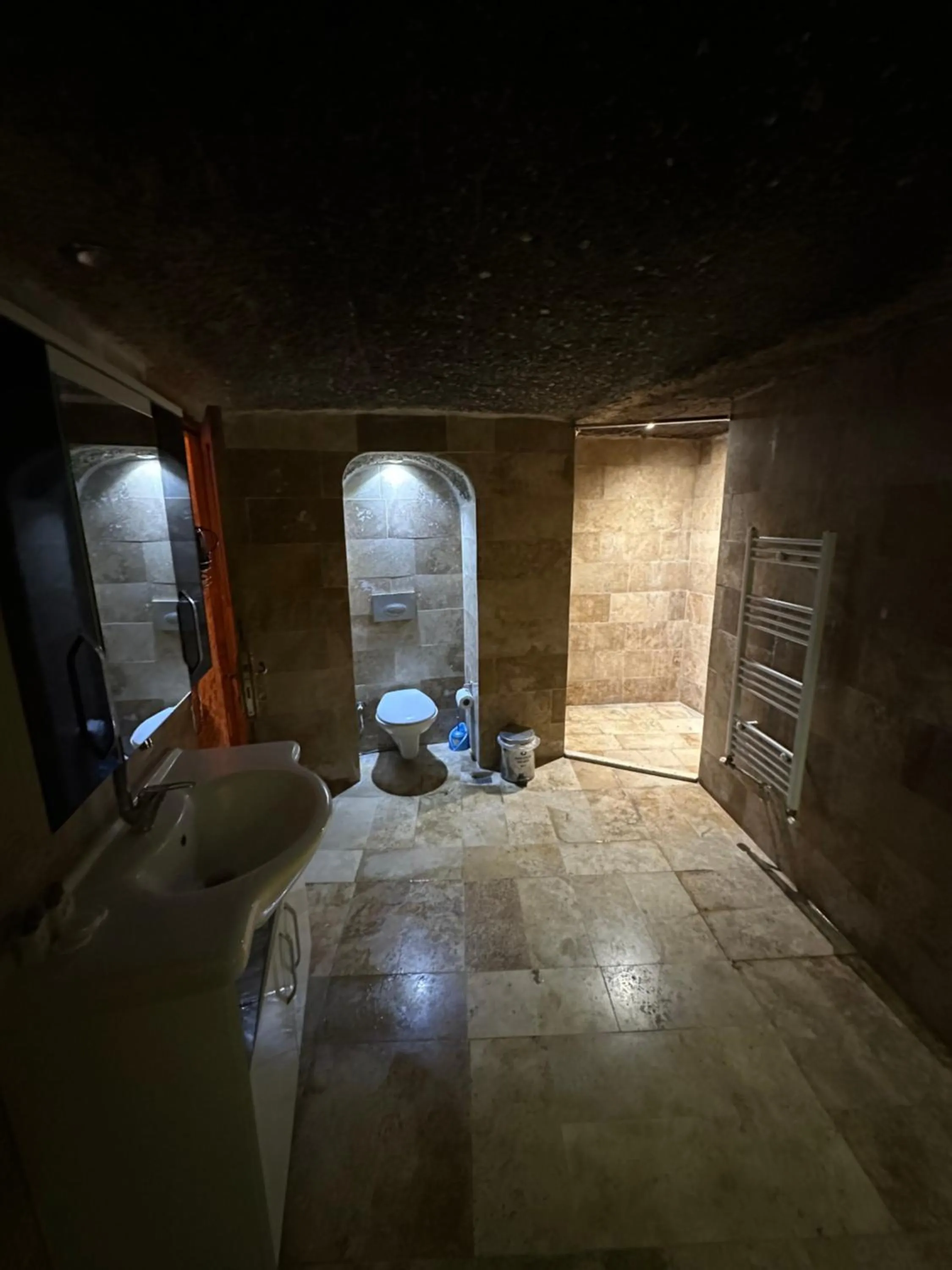 Bathroom in Coco Cave