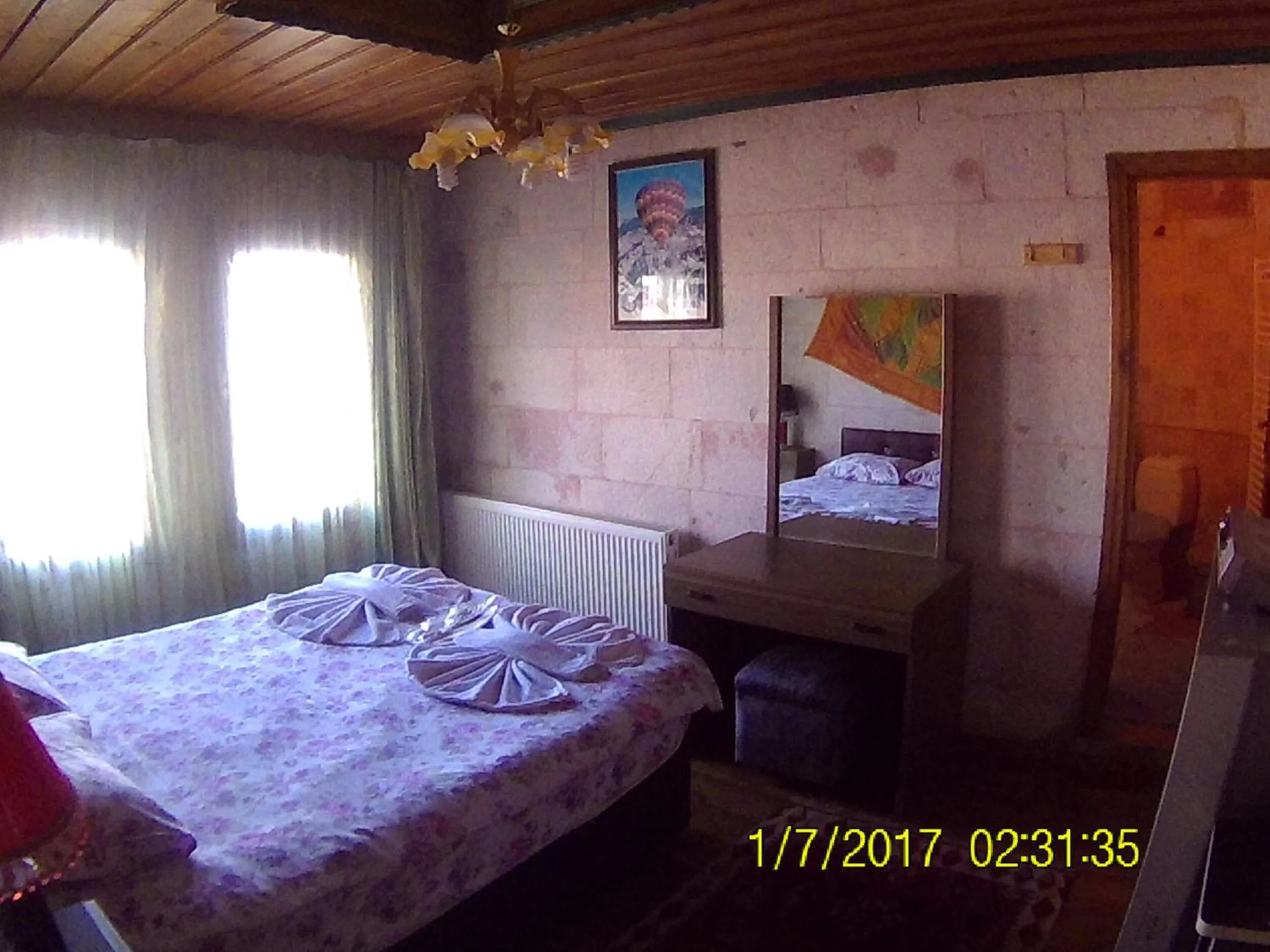Bedroom, Bed in Coco Cave