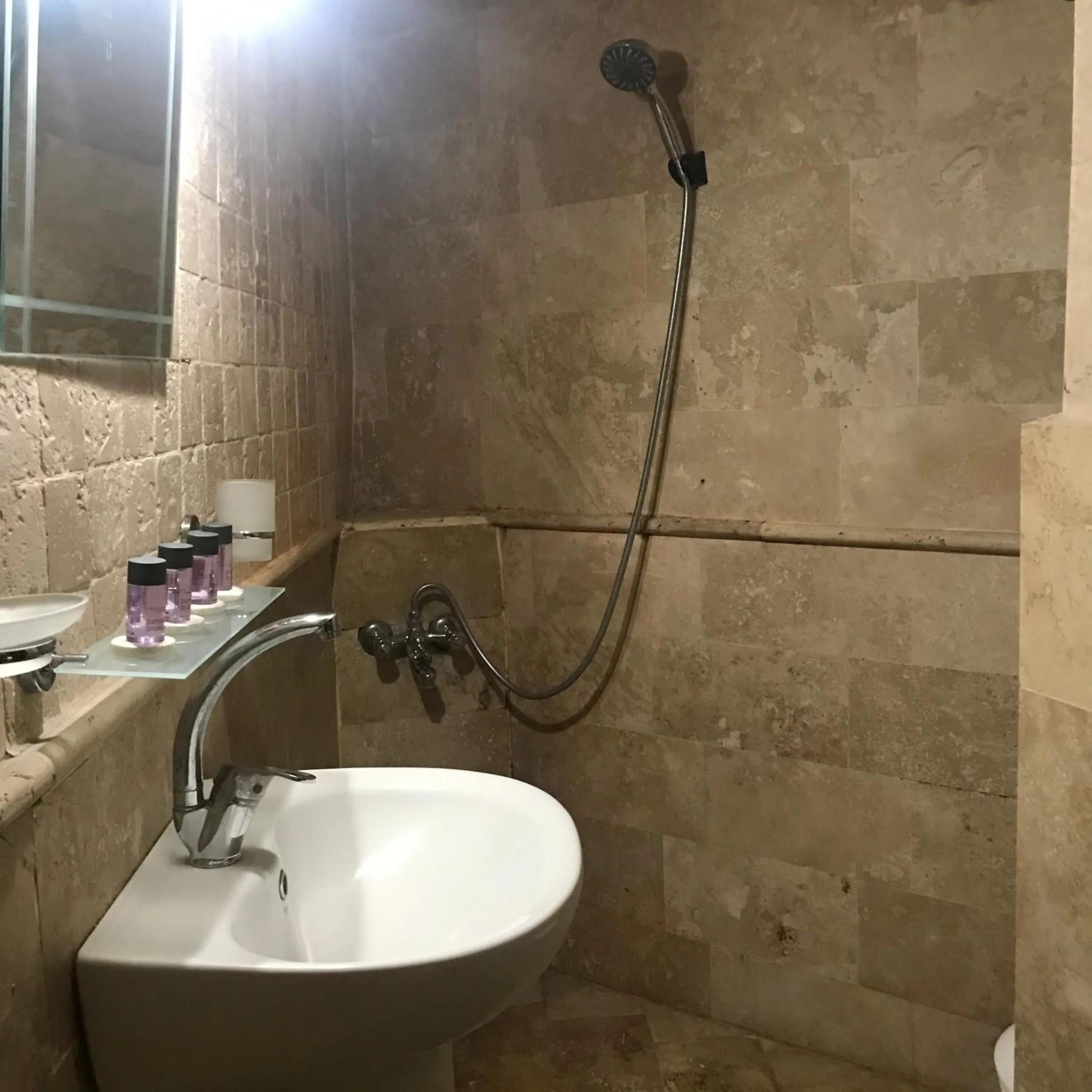 Bathroom in Coco Cave