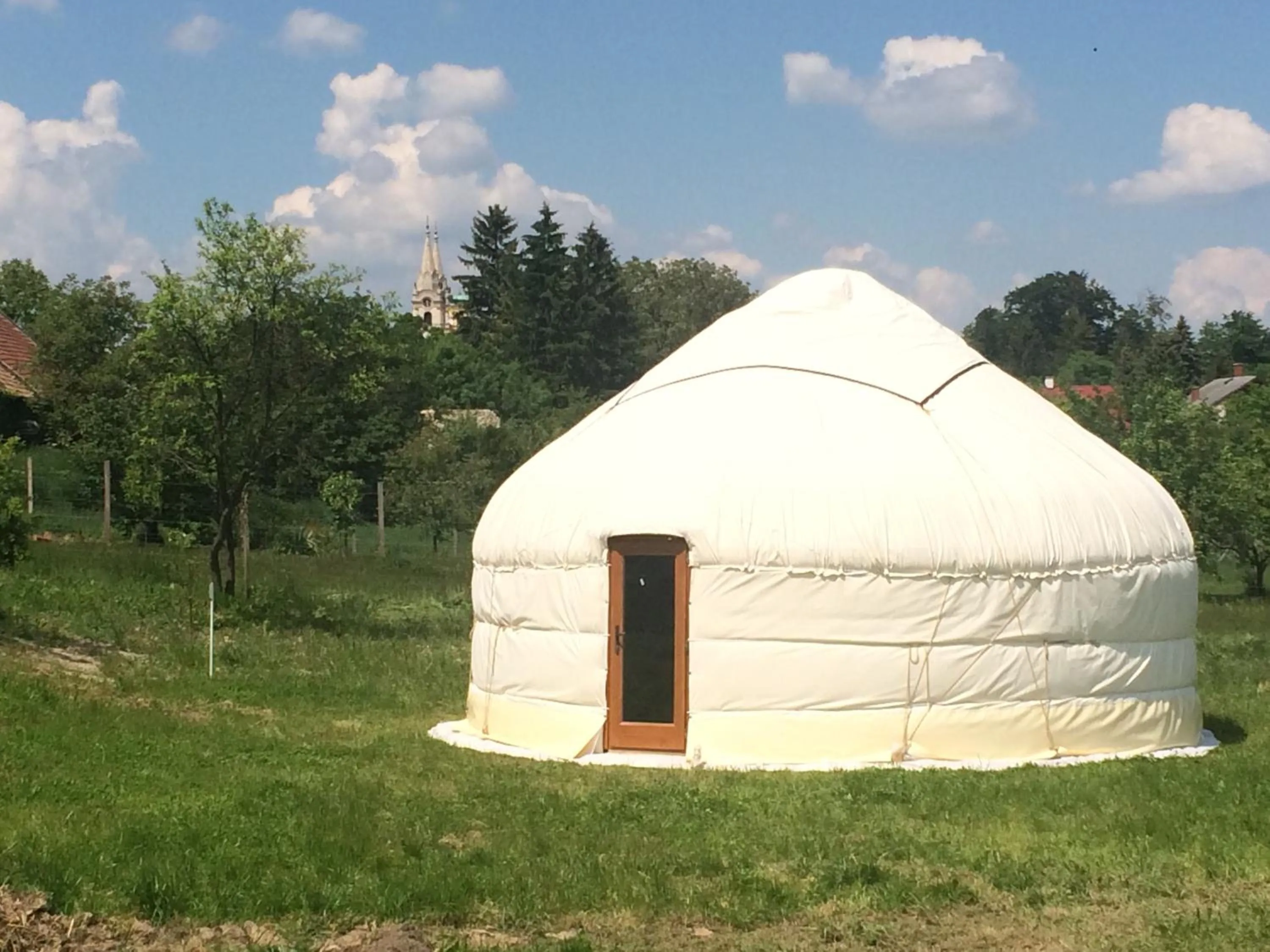 Facade/entrance in Bagolyvár Fogadó- Újfalusy Márton Vendégház