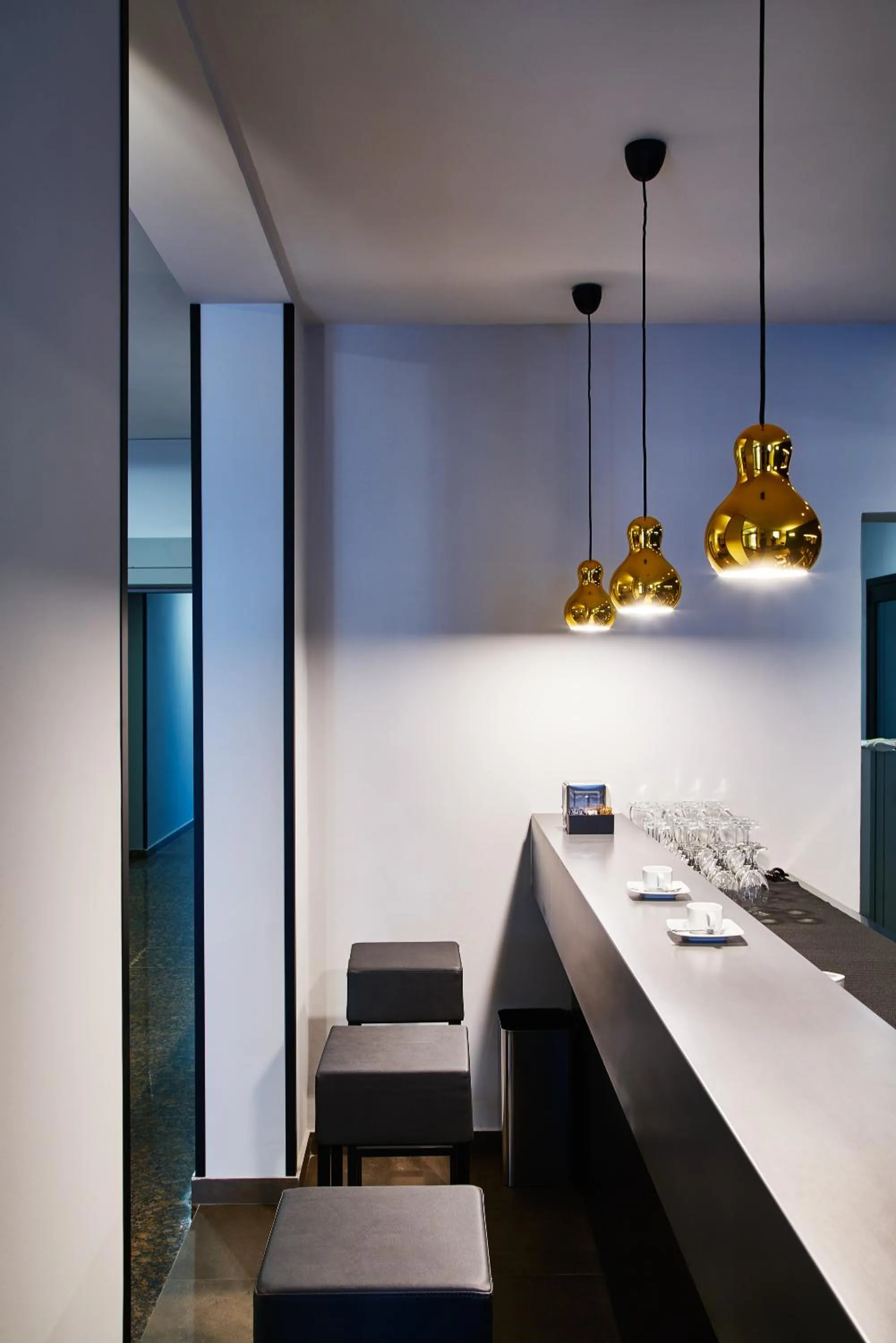 Communal lounge/ TV room in Smart Hotel