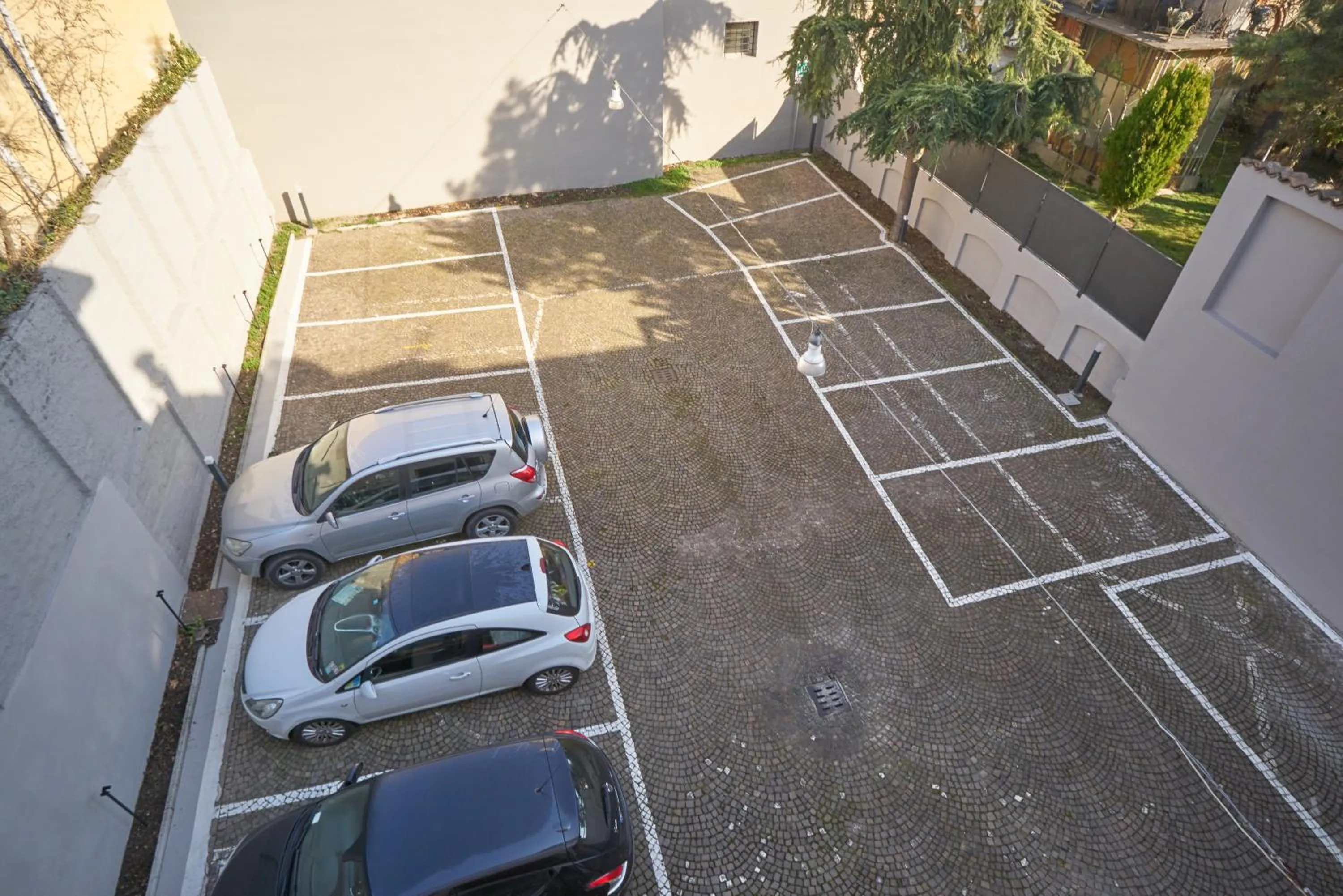 Property building in Smart Hotel