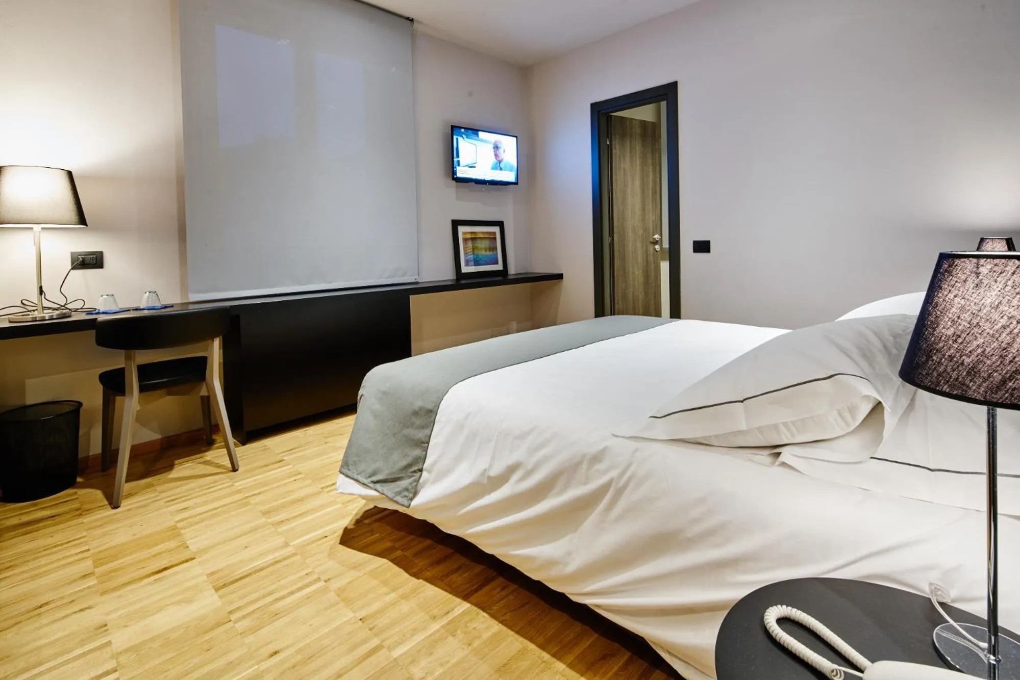 Photo of the whole room, Bed in Smart Hotel