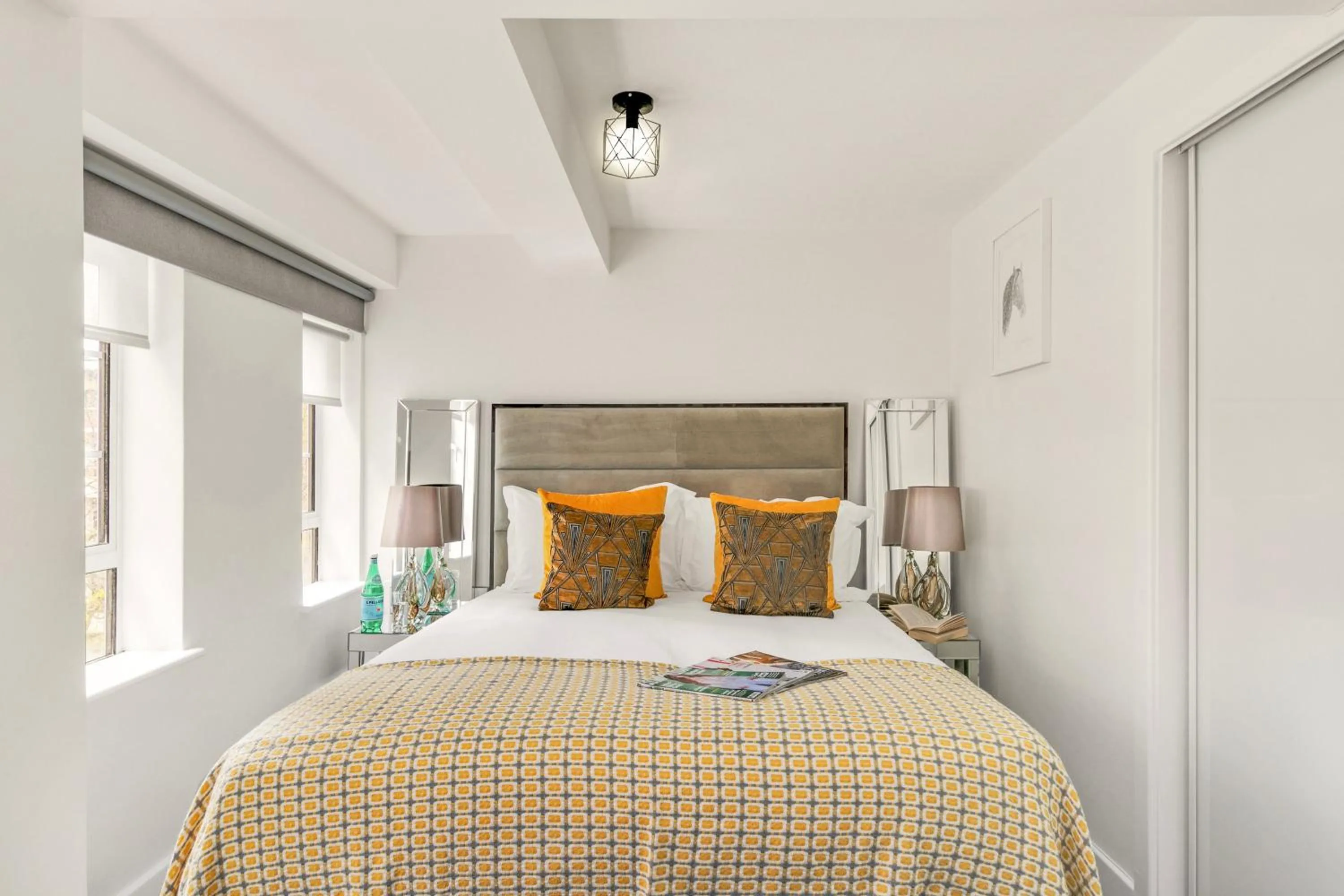 Bed in Nell Gwynn Chelsea Accommodation