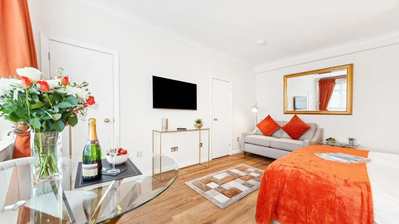 Nell Gwynn Chelsea Accommodation