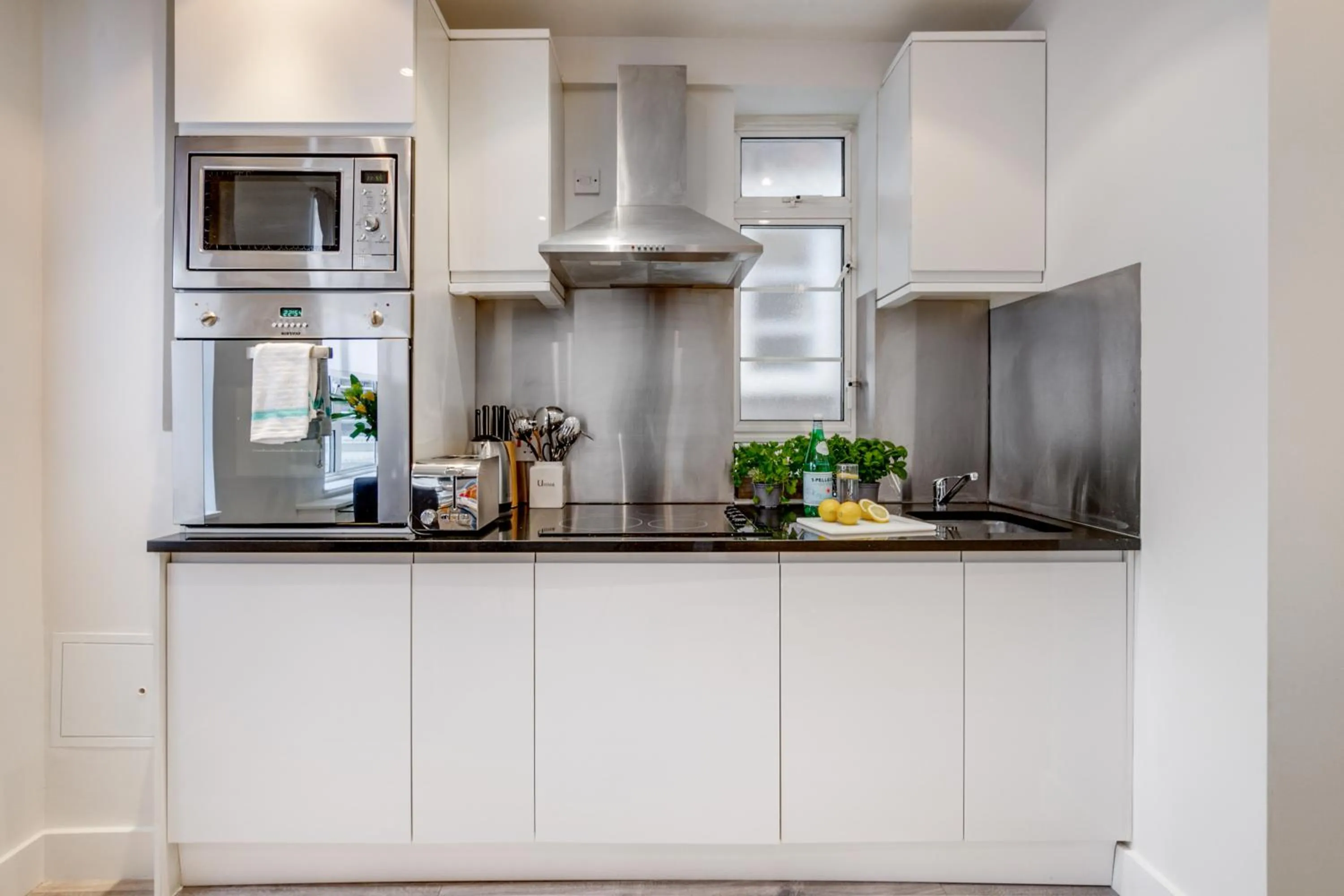 Nell Gwynn Chelsea Accommodation