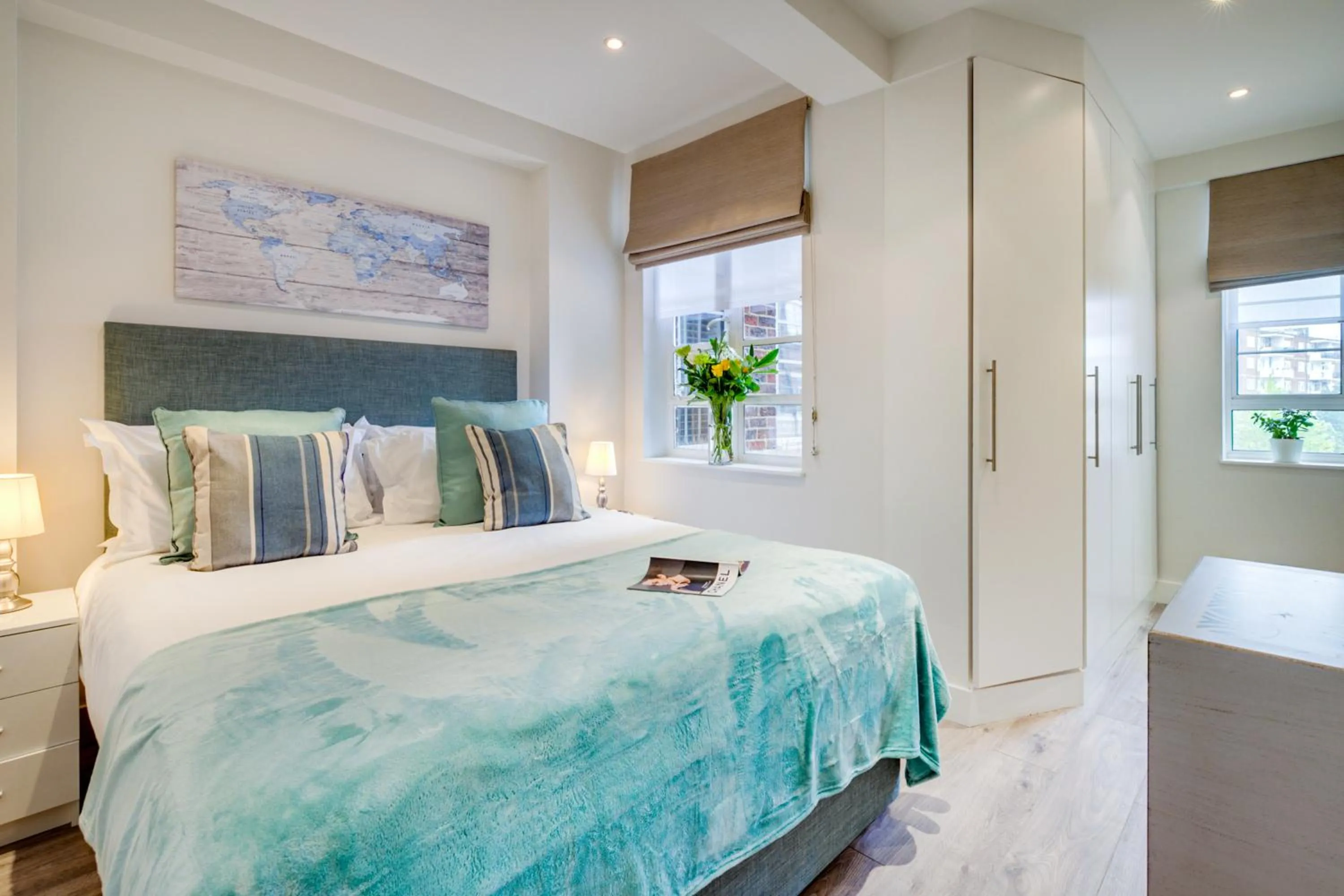 Bed in Nell Gwynn Chelsea Accommodation