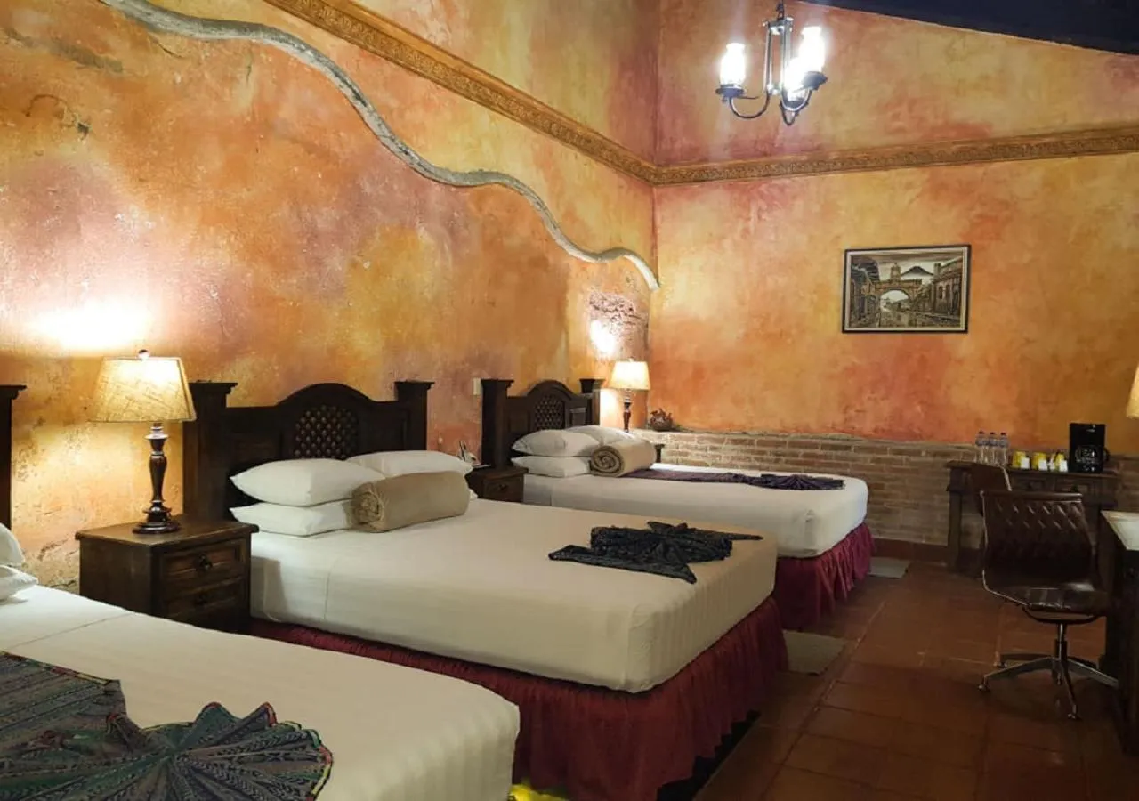 Bed in Hotel Eterna Primavera Antigua