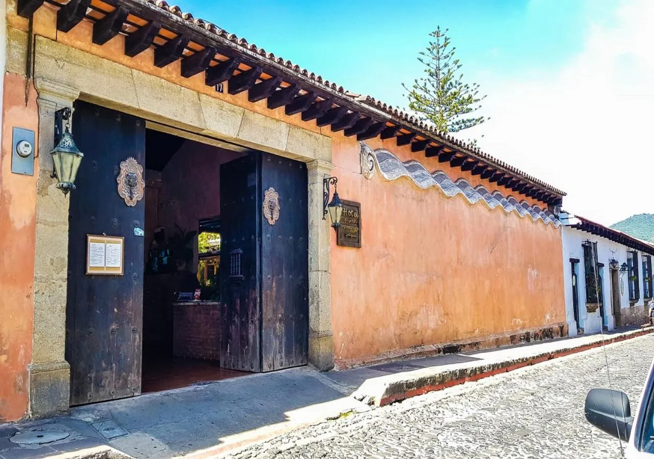 Facade/entrance in Hotel Eterna Primavera Antigua