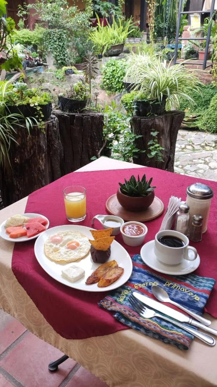Restaurant/places to eat in Hotel Eterna Primavera Antigua