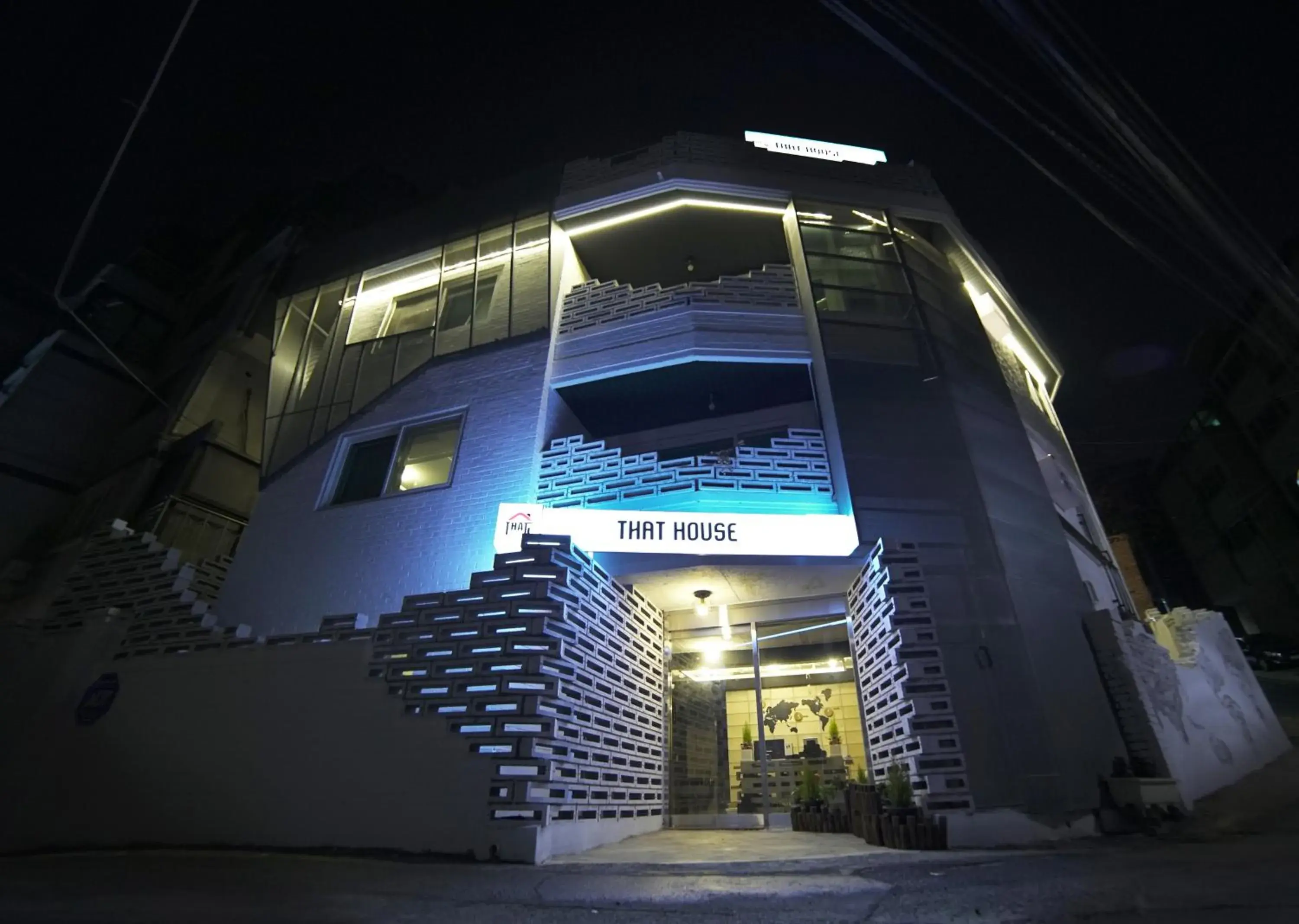 Property building in That House Hongdae Property building in That House Hongdae