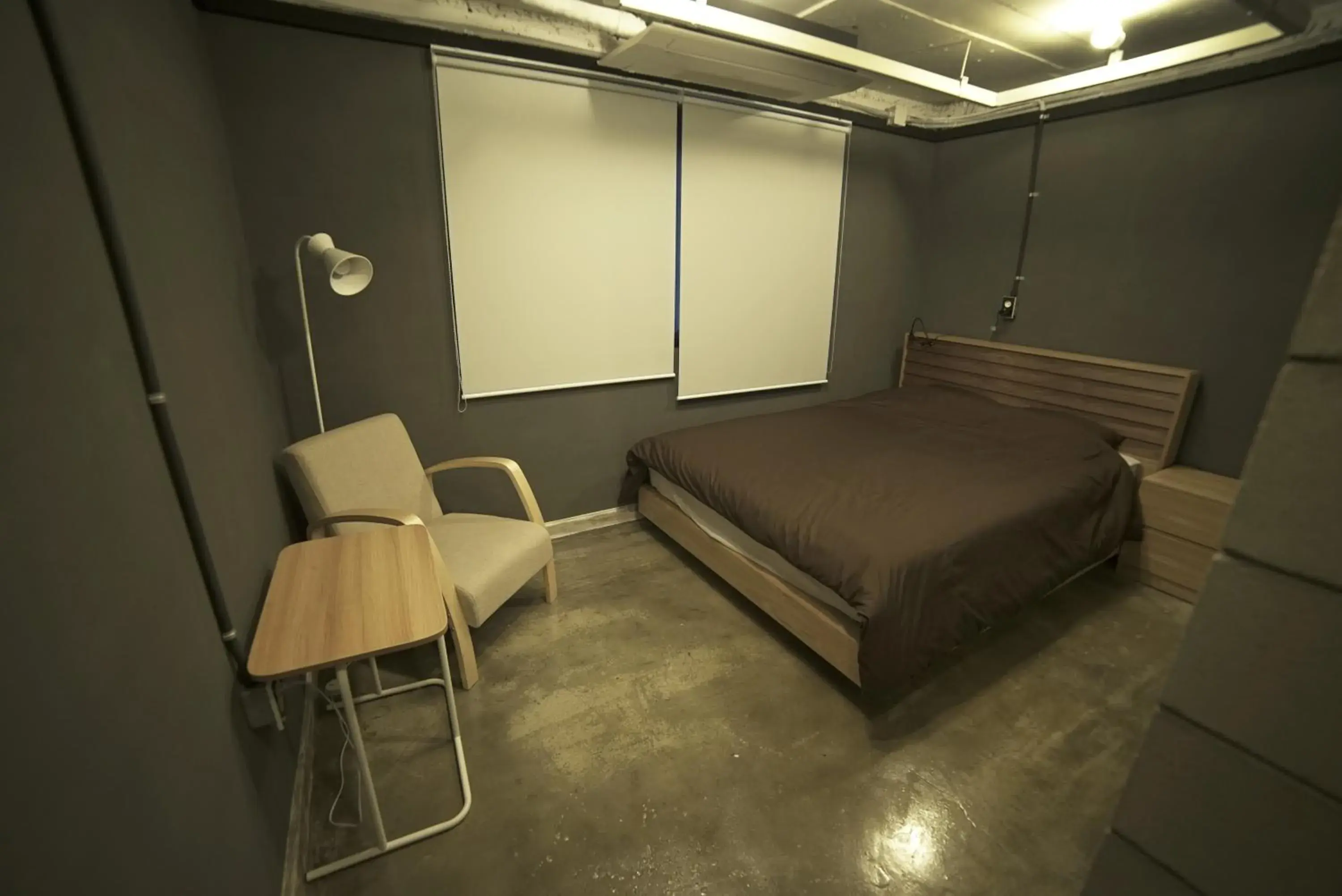 Shower, Bed in That House Hongdae Shower, Bed in That House Hongdae