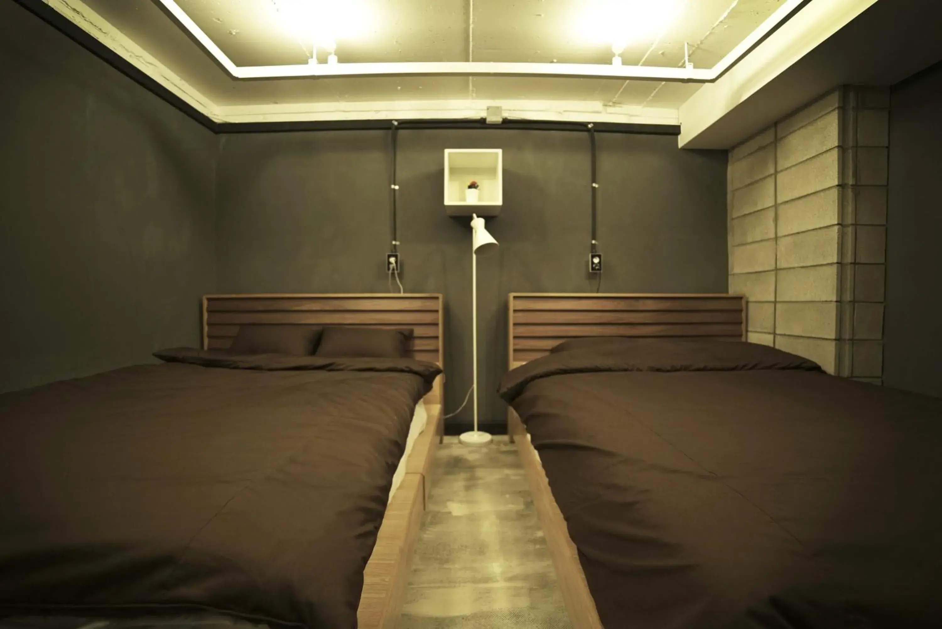 Shower, Bed in That House Hongdae Shower, Bed in That House Hongdae