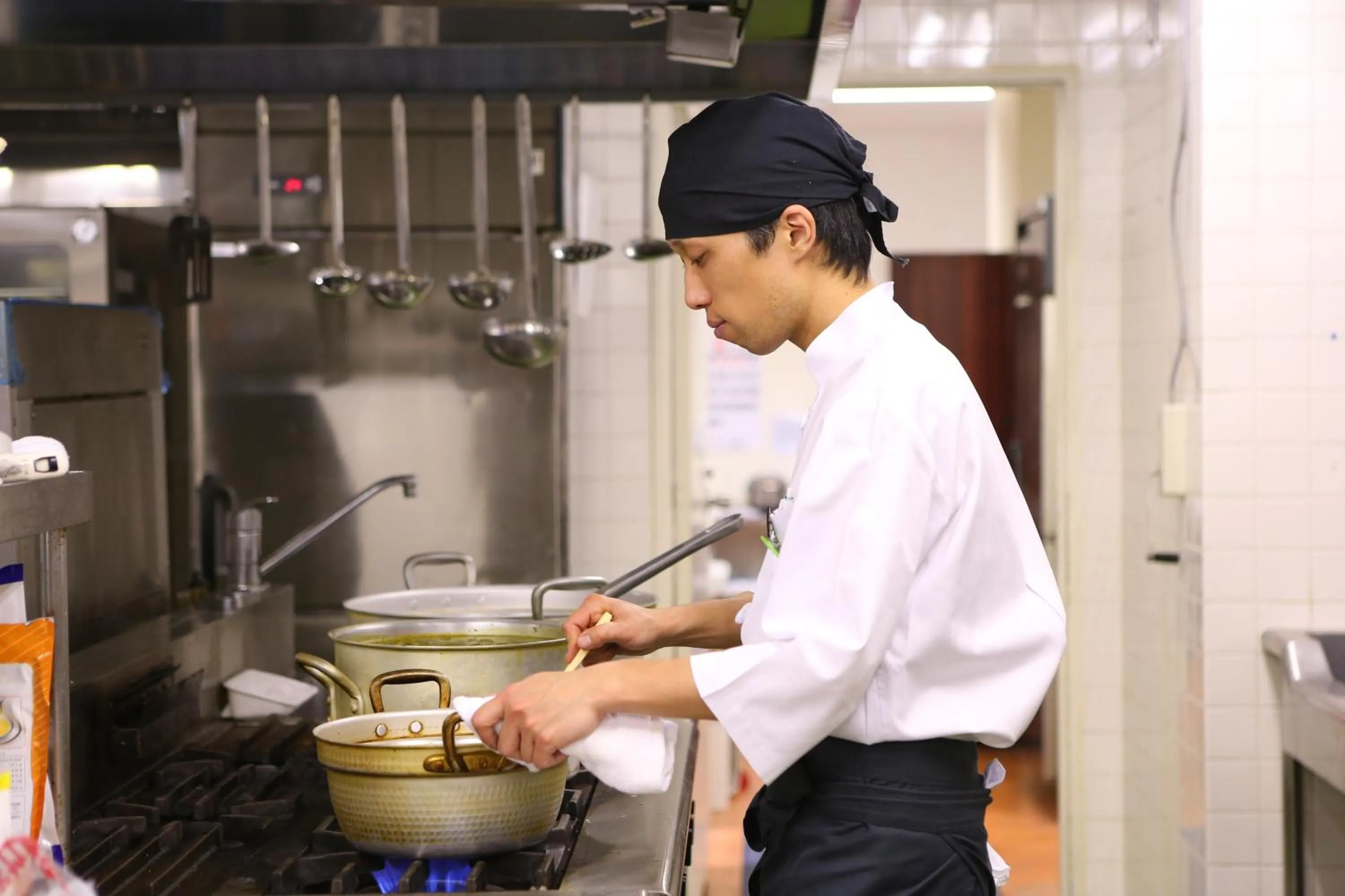 Staff in Juraku Stay Niigata