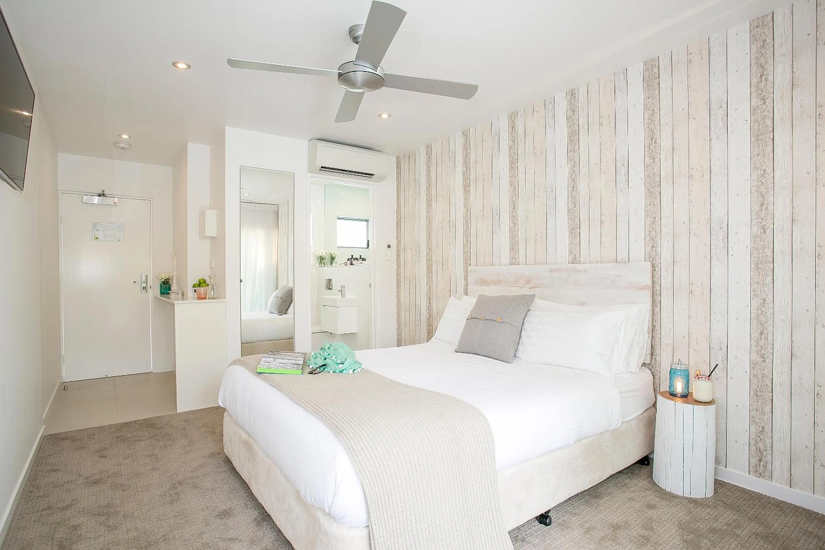 Bedroom, Bed in 10 Hastings Street Motel