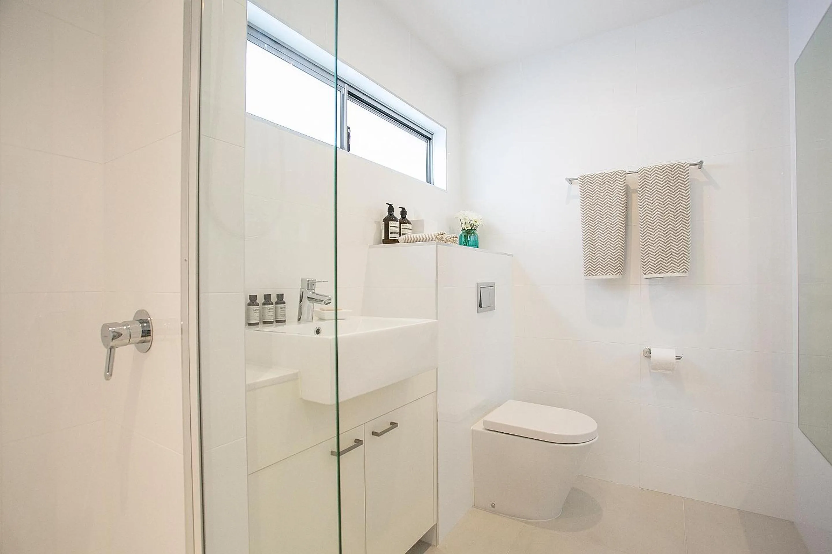 Bathroom in 10 Hastings Street Motel