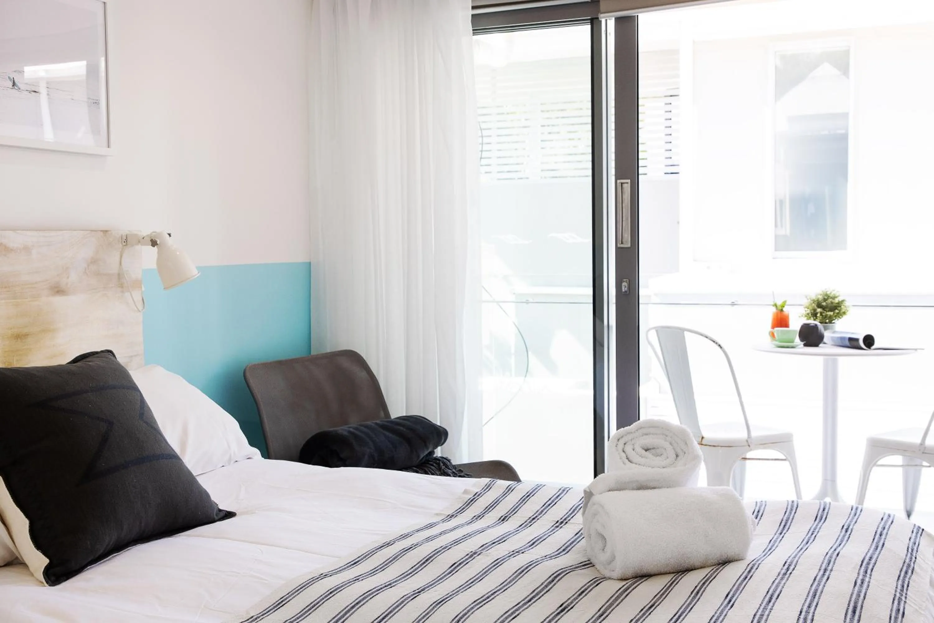 Bed in 10 Hastings Street Motel