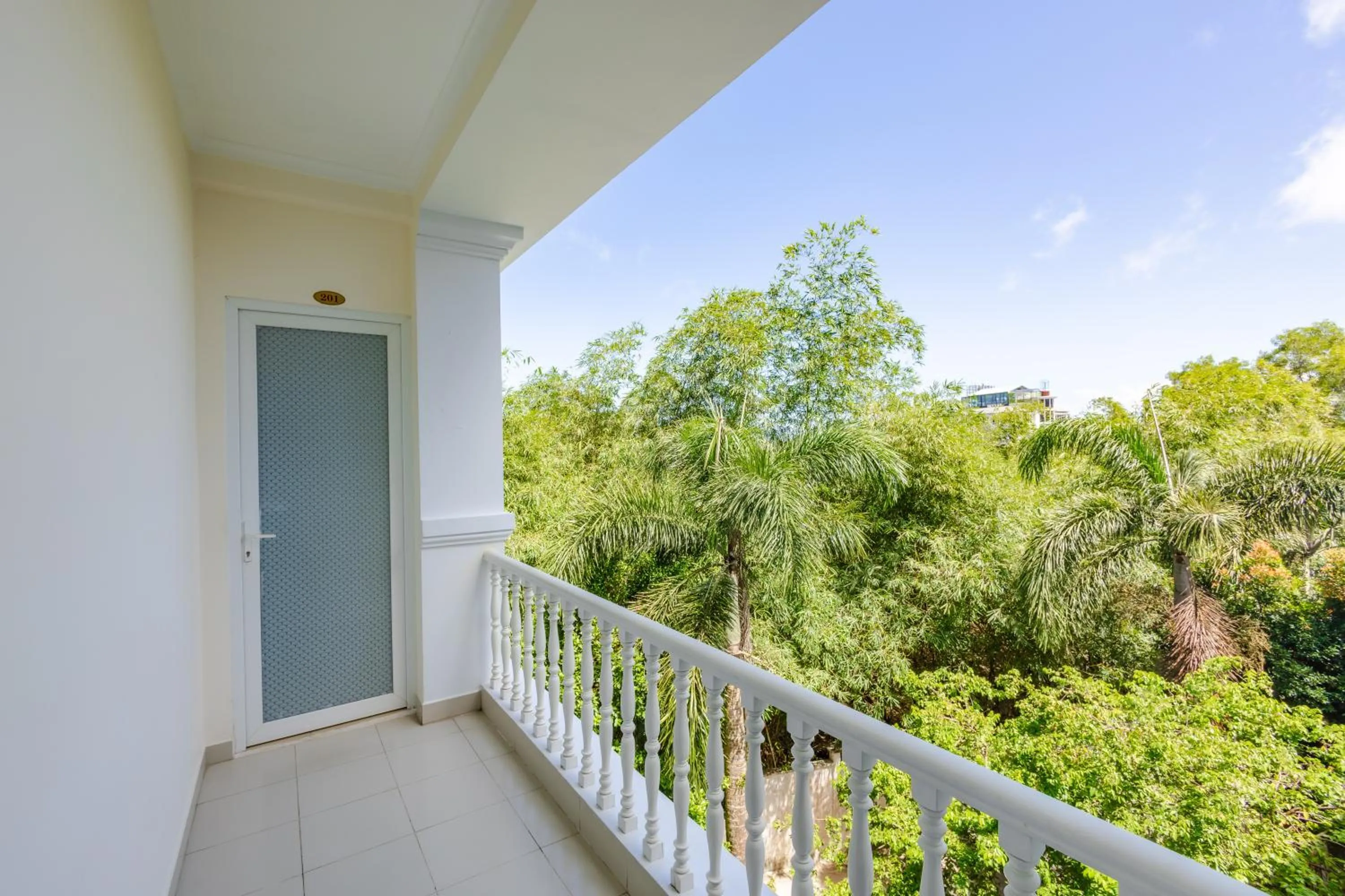 Day in T&T Resort and Spa Phu Quoc