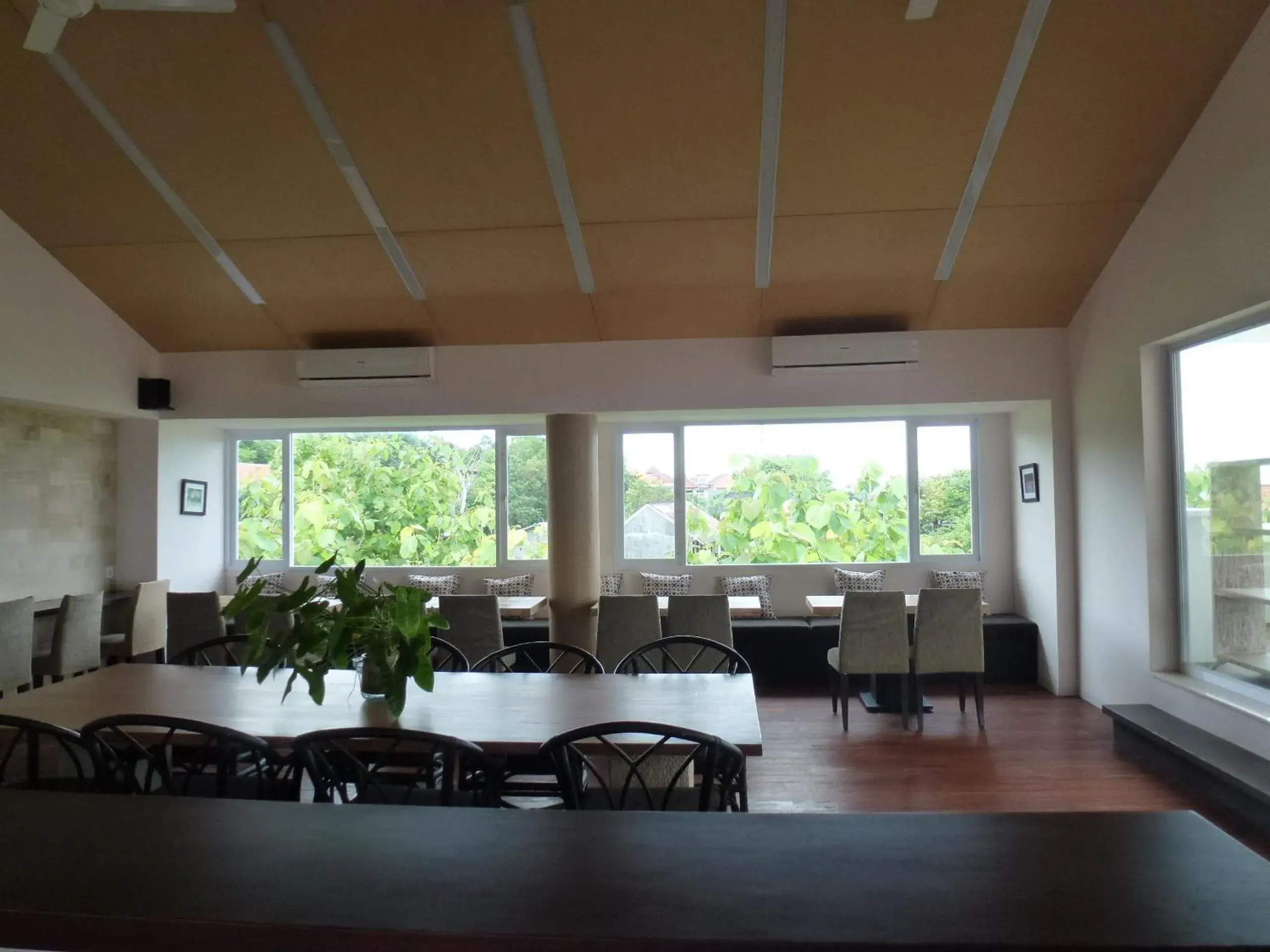 Restaurant/places to eat in Allia Residence Restaurant/places to eat in Allia Residence