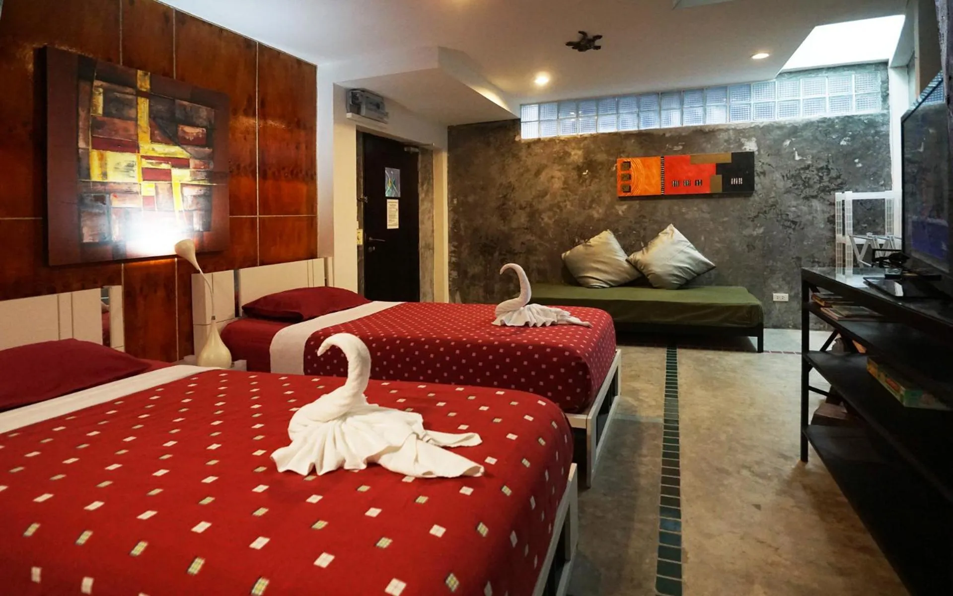 Bed in Phuket Paradiso